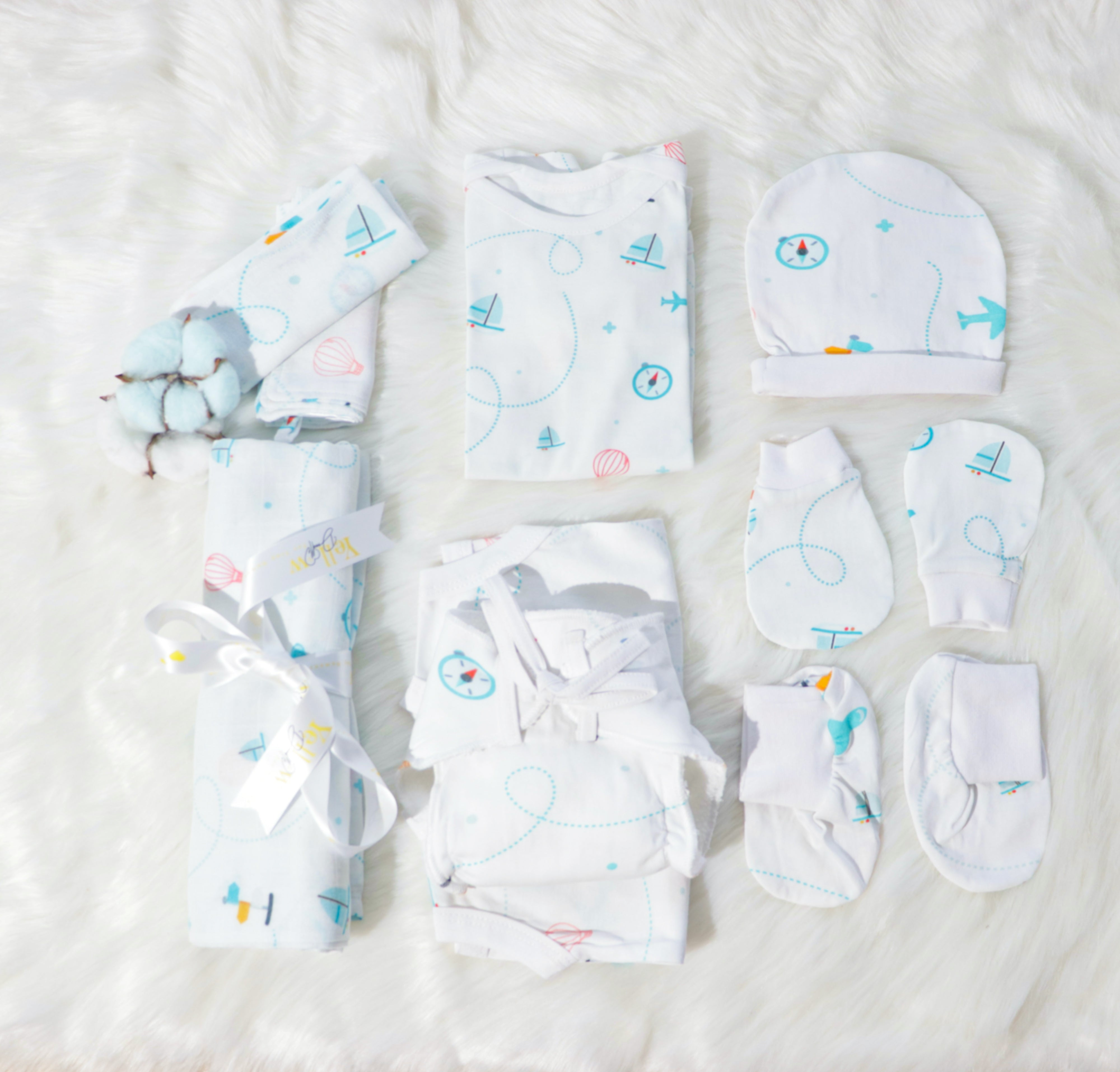Lil Travellers - Newborn Everyday Gift Bundle