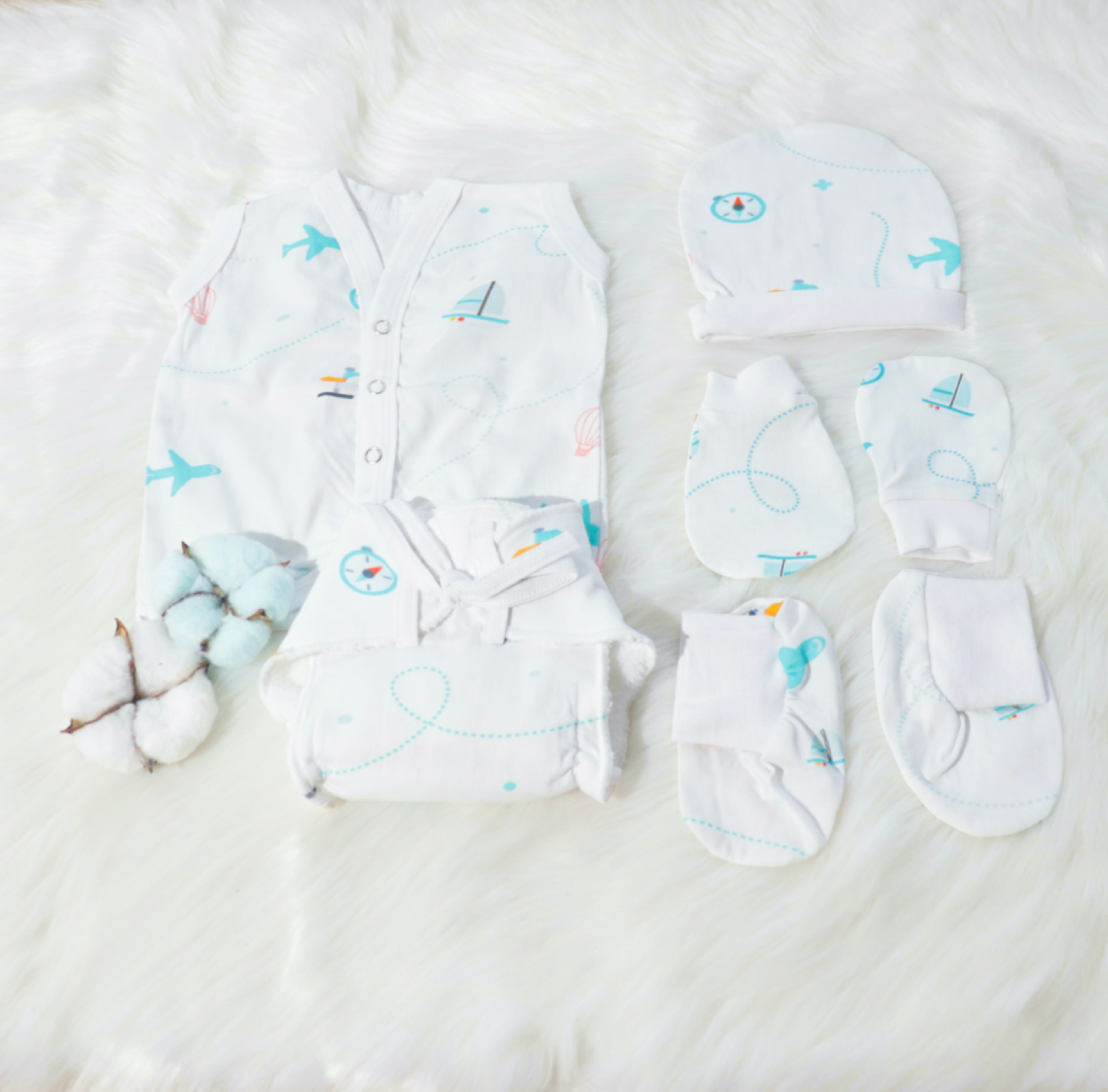 Lil Travellers - Newborn Everyday Essentials