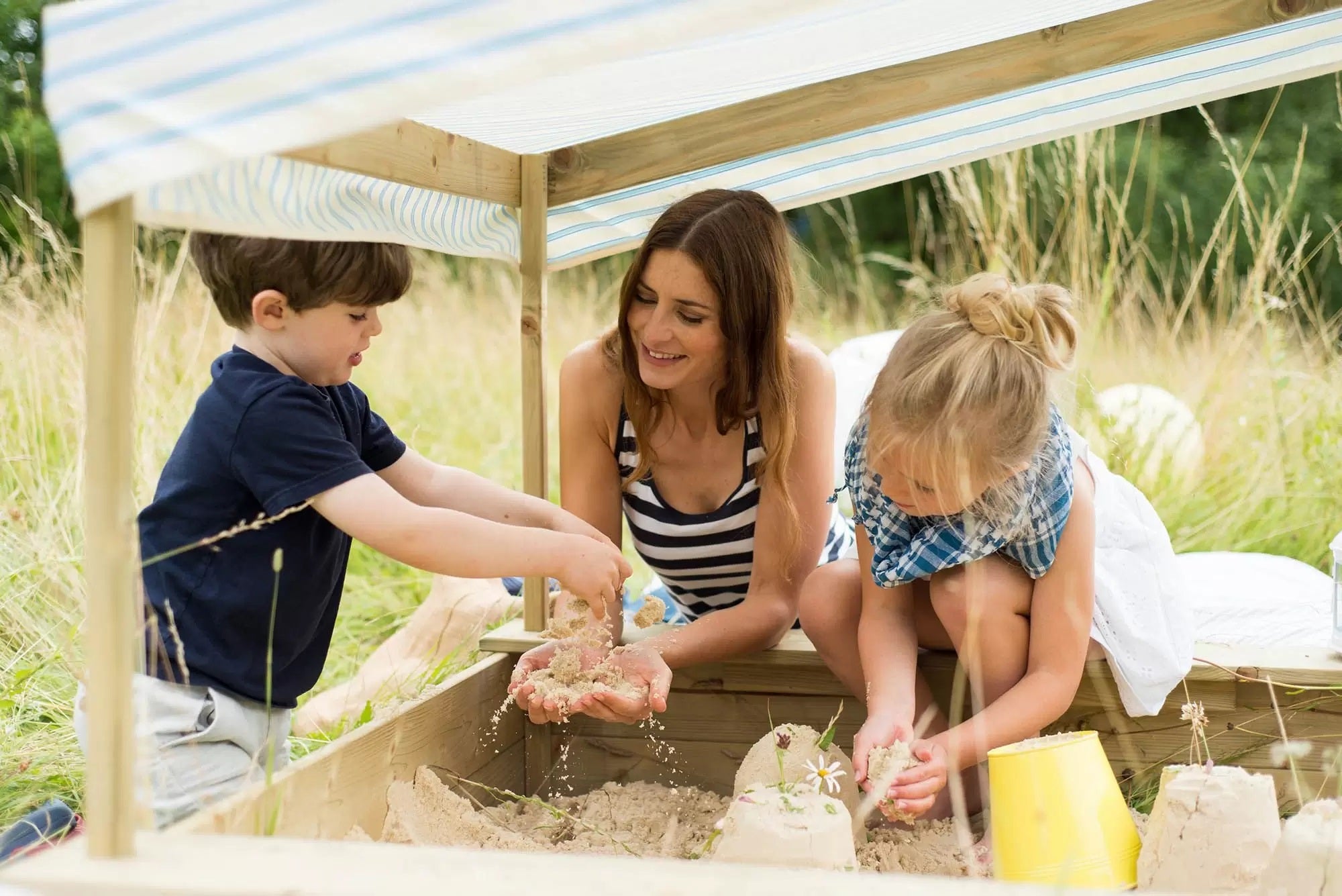 Plum Wooden Sandpit With Canopy - Natural