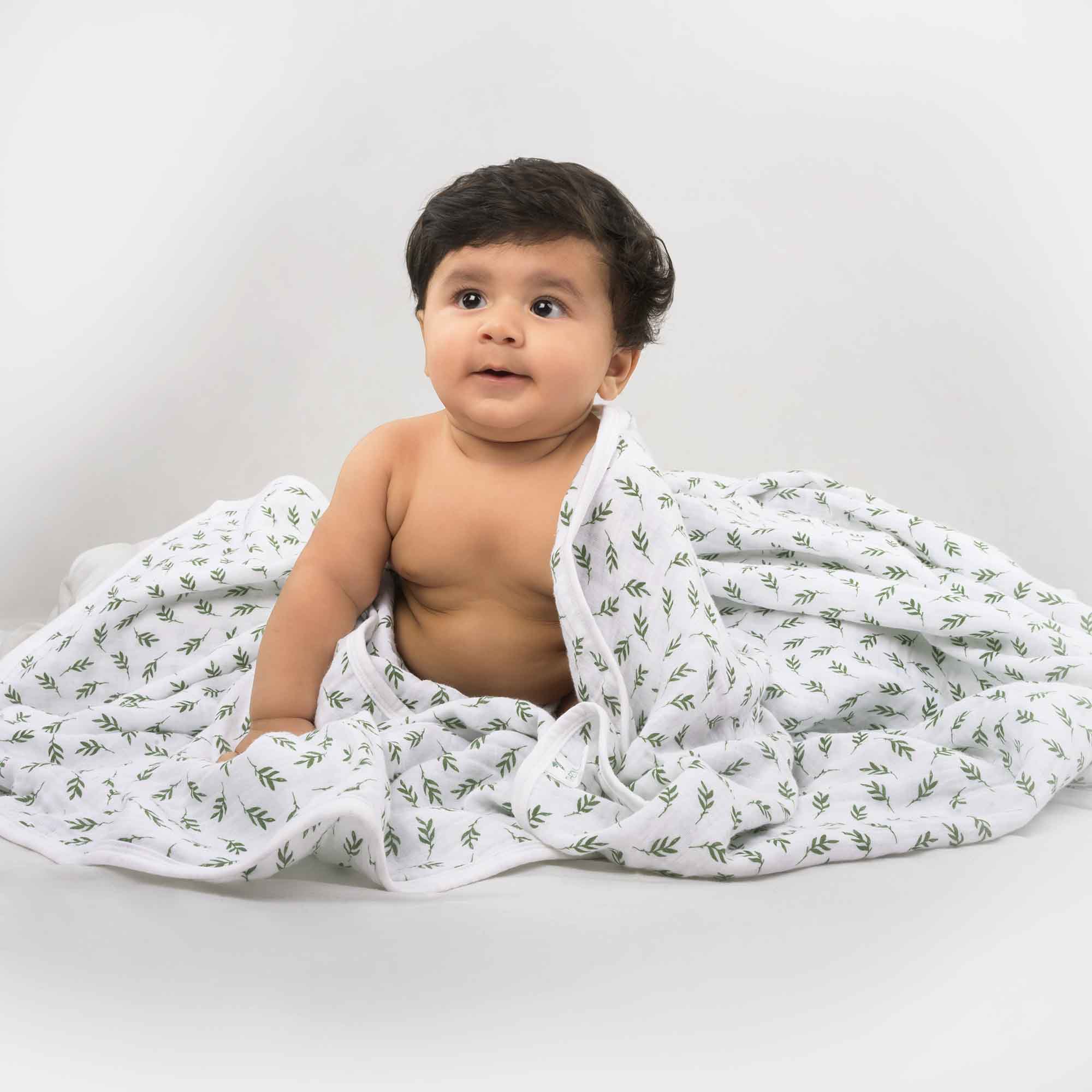 Theoni 100% Organic Cotton Snuggle Blanket-Hedge Green Leaf