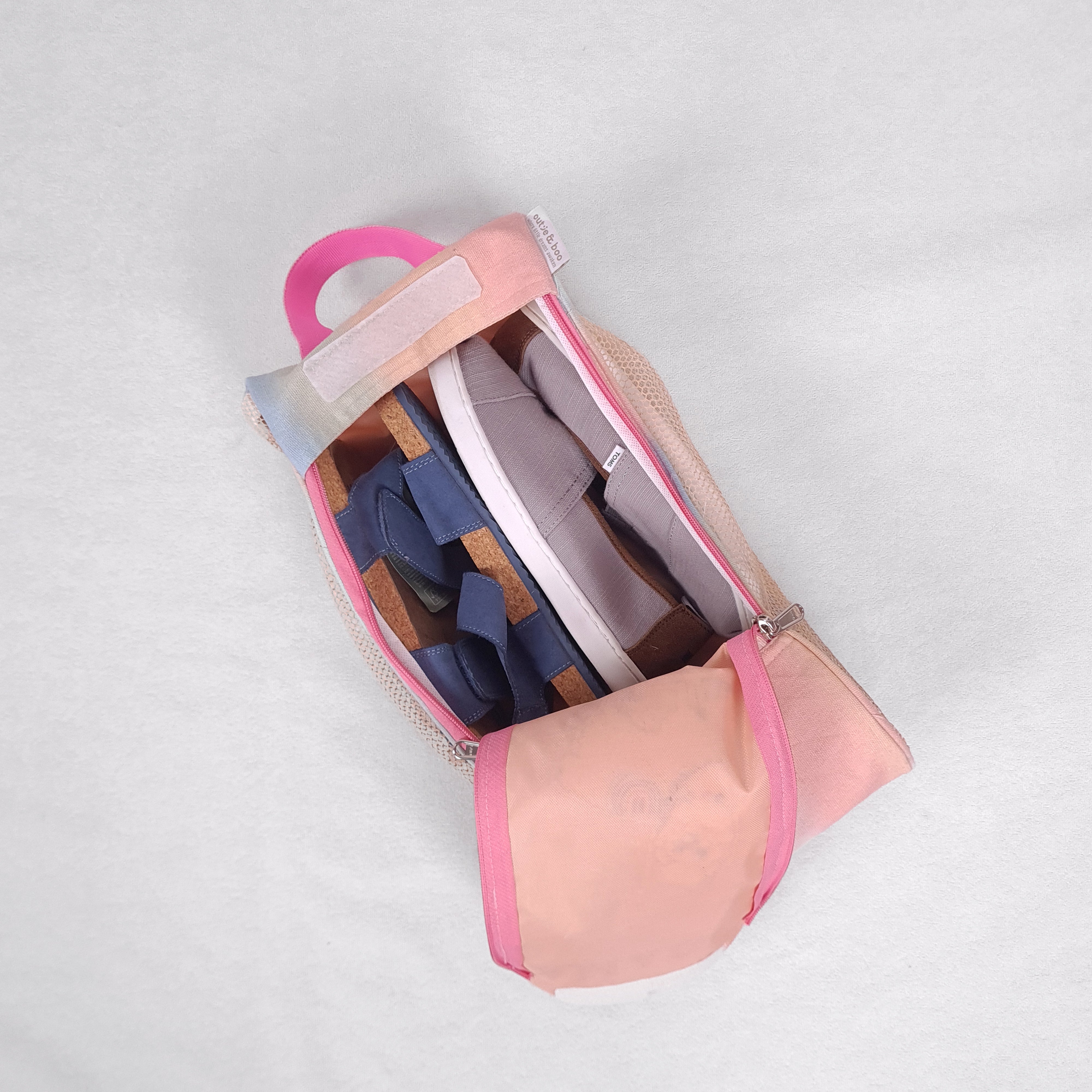 Ooh la Llama Shoe Bag