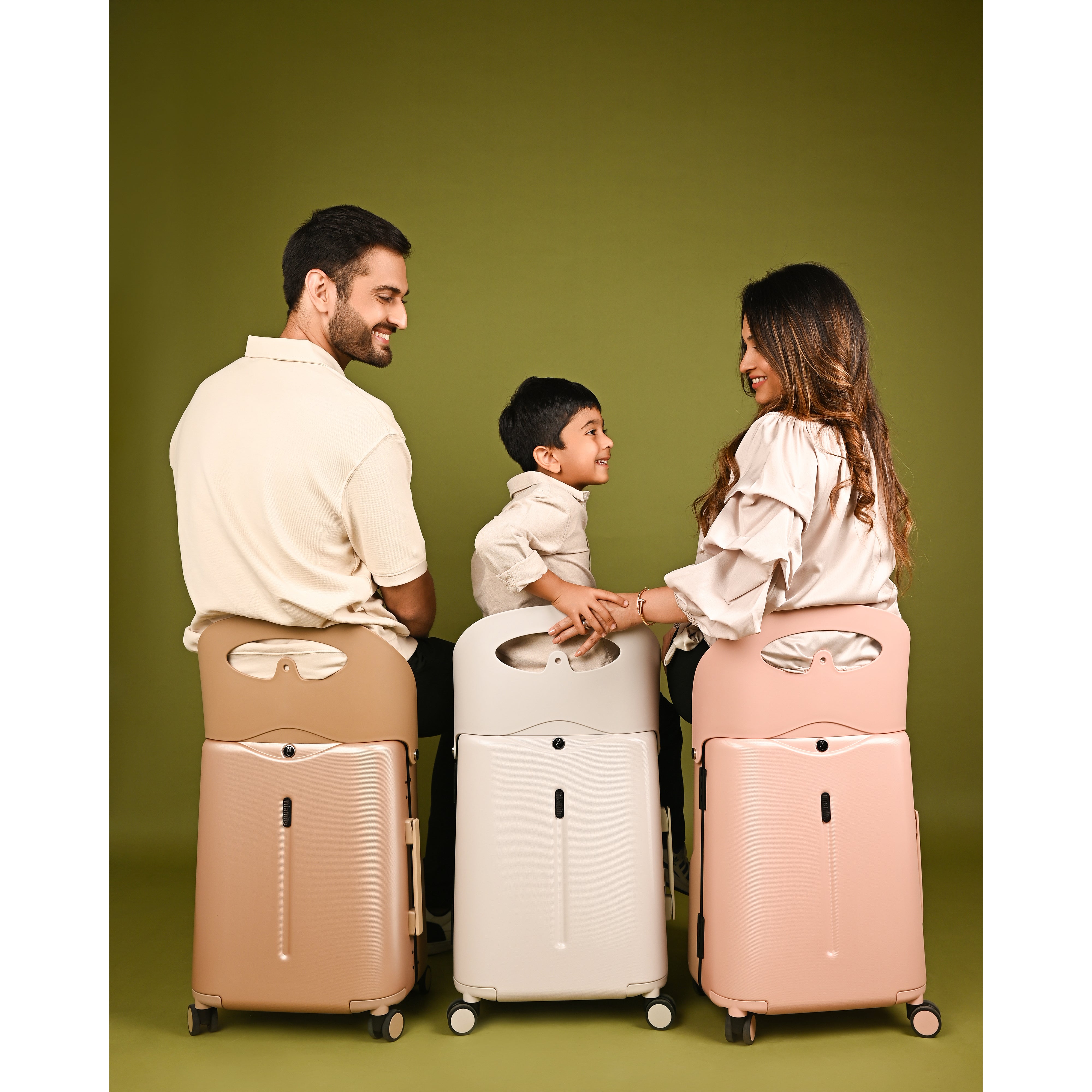 Miamily Champagne Gold Ride on Trolley Carry-on Luggage 18 inches