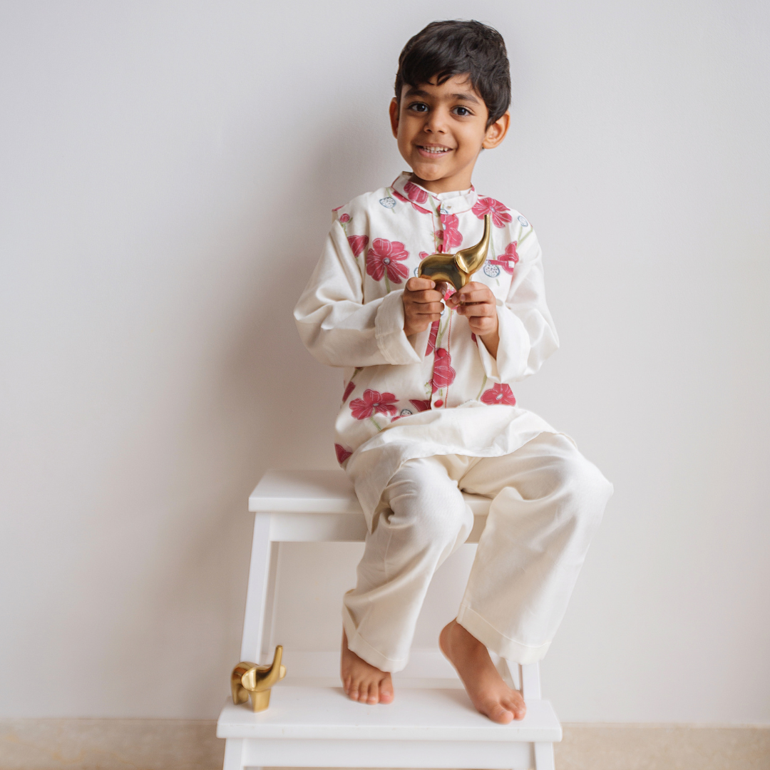 Chanderi Kurta Pyjama & Bandi Set