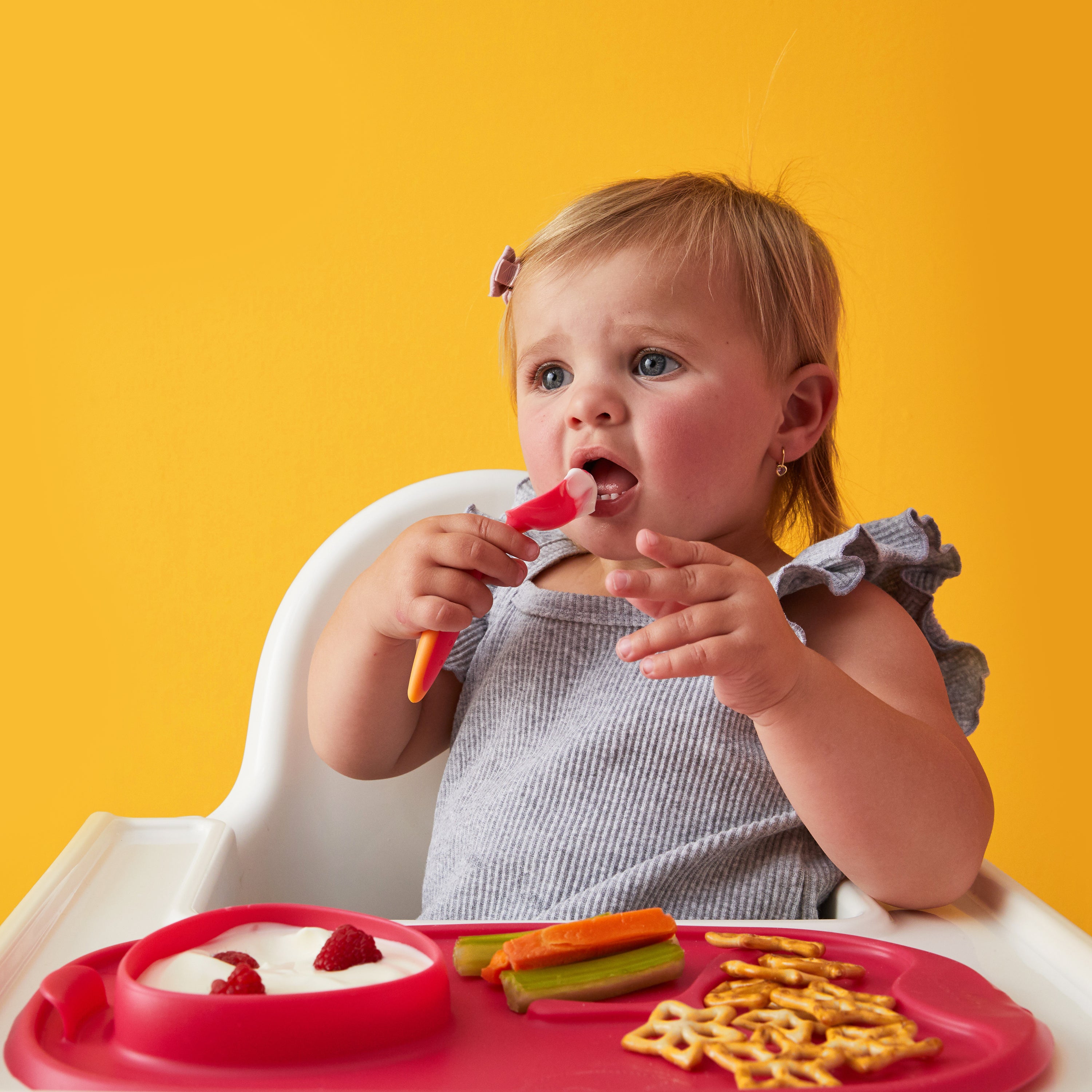 B.box Roll & Go Mealtime Mat -Strawberry Shake Pink