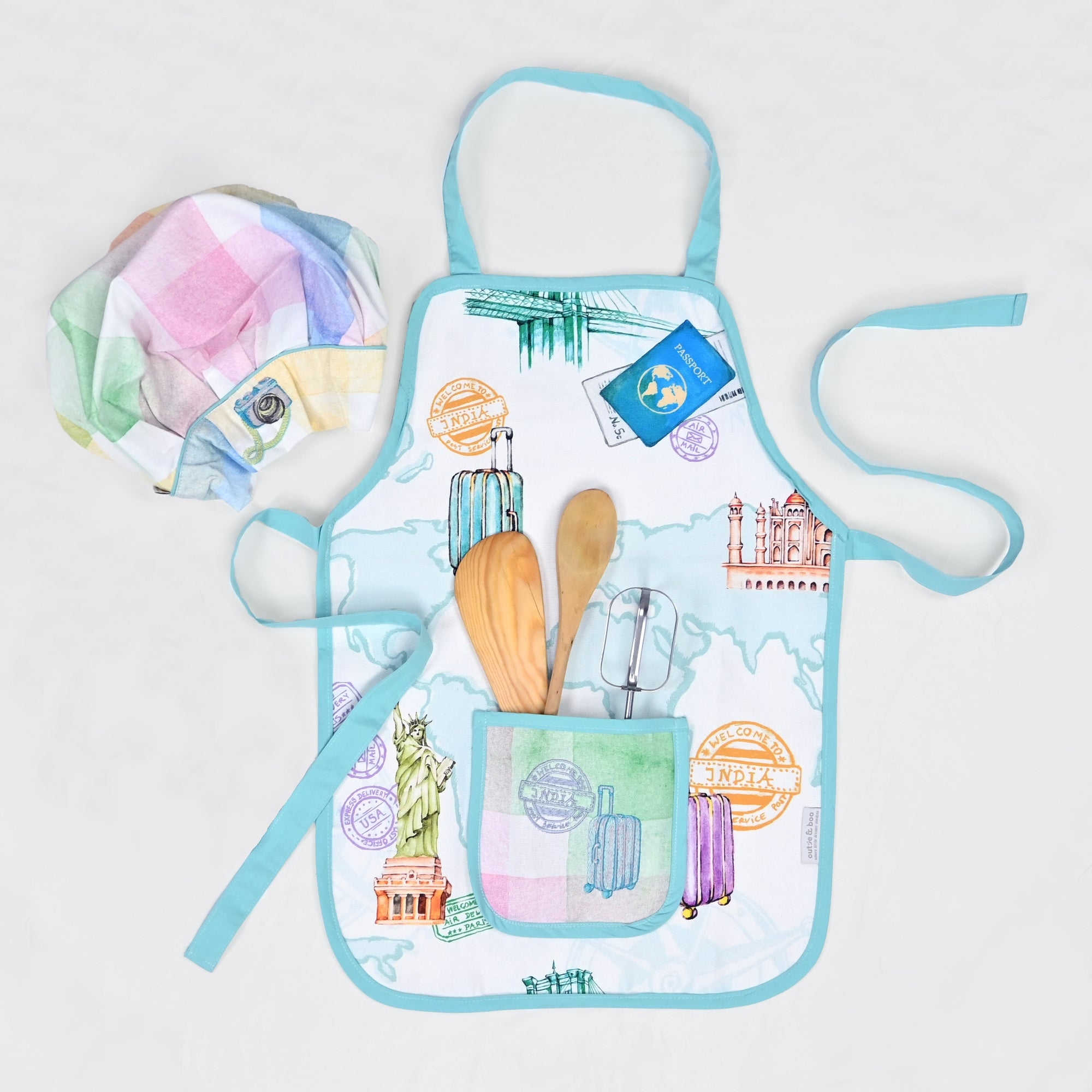 Passport To Wonderland - Apron Set (Apron + Cap + Gloves)