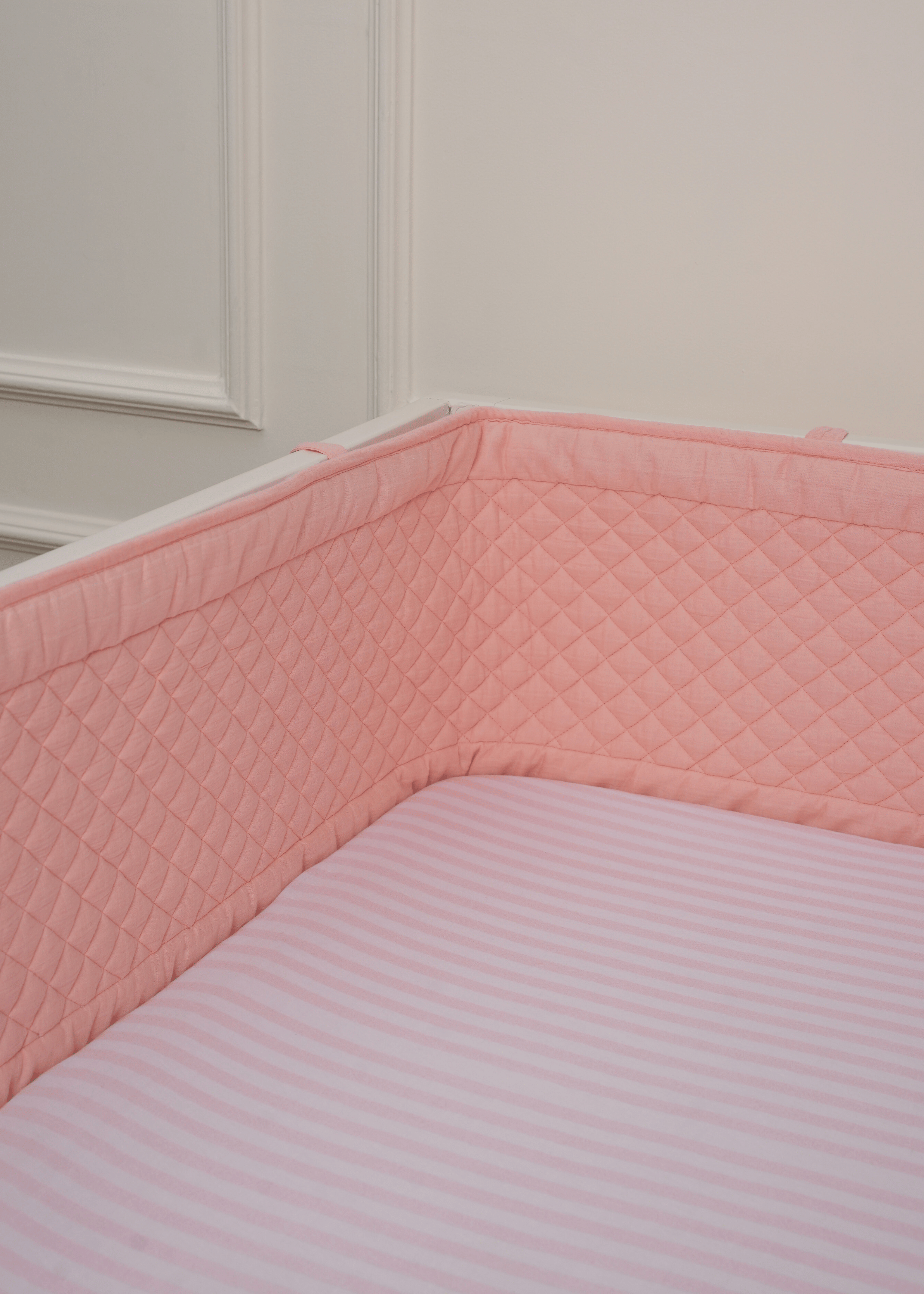 Cot Bumper - White