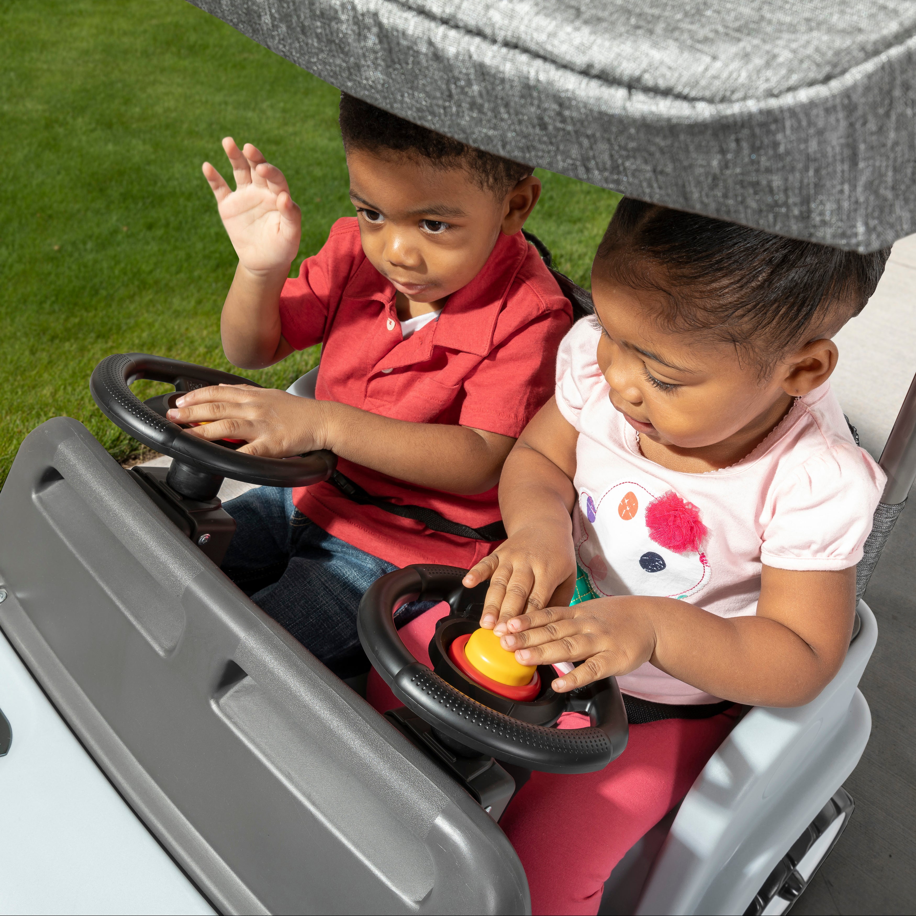 Step2 Side By Side Push Around Suv