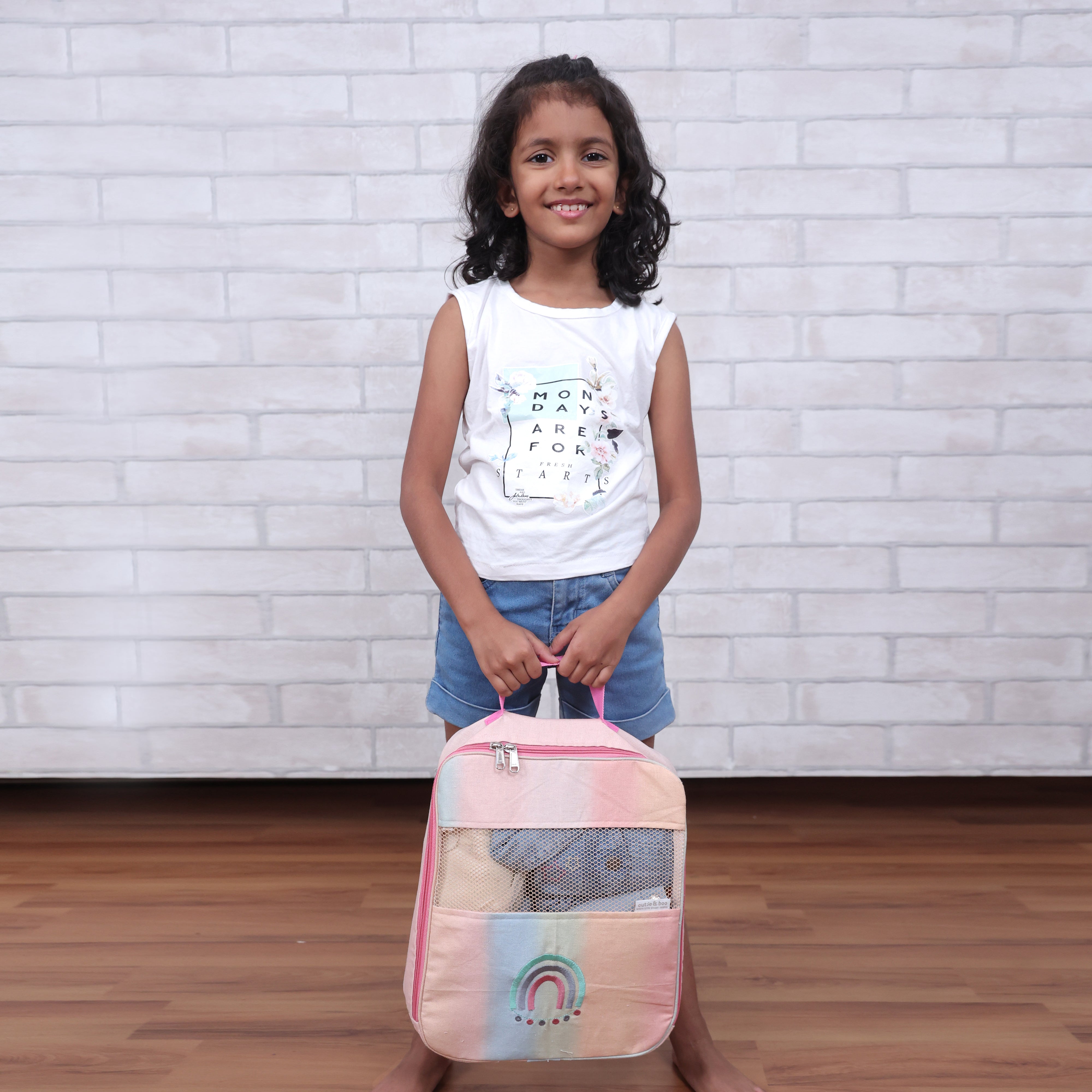 Ooh la Llama Organizer Bag