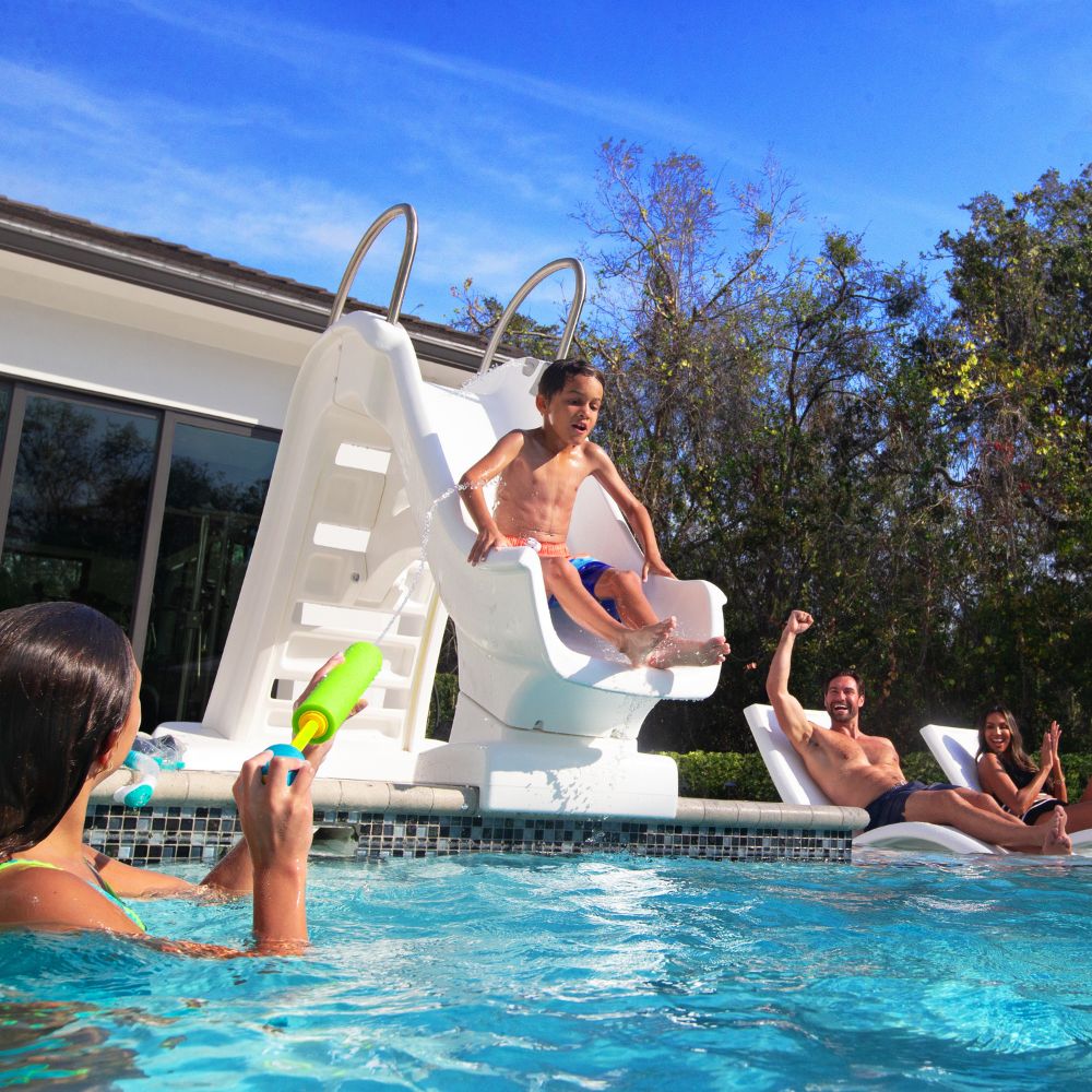 Step2 Vero Poolside Slide (White)