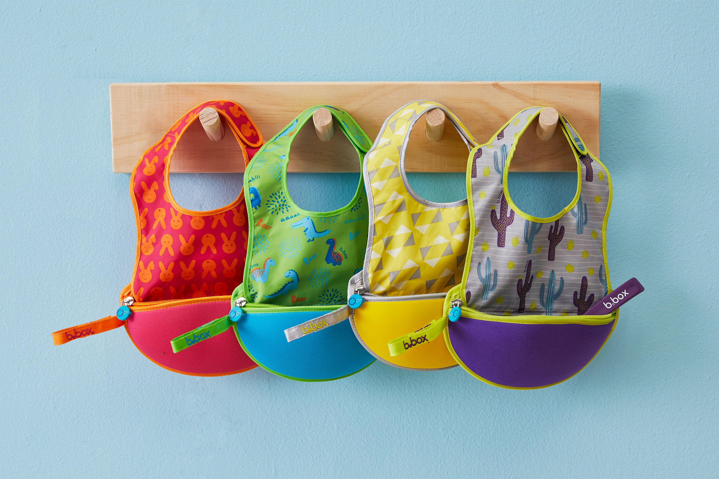 B.Box Travel Bib & Flexible Soft Bite Spoon Set Pine Splice Yellow Grey