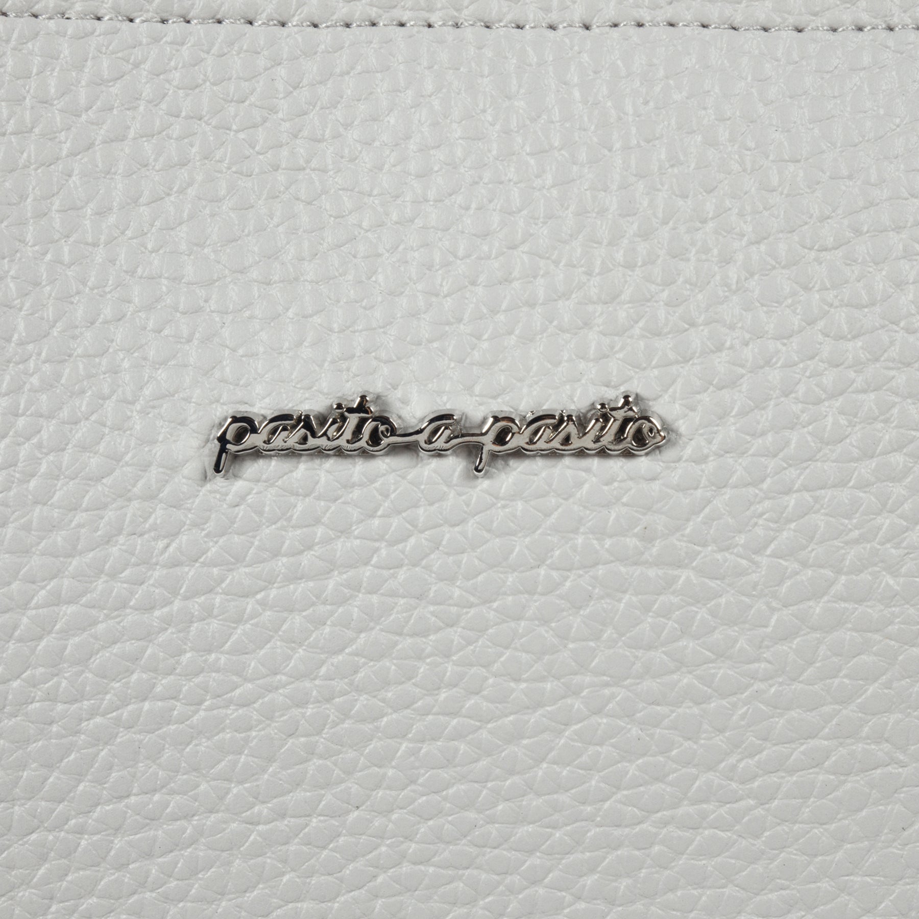 Pasito a Pasito Biscuit Grey Travel Essentials Pouch