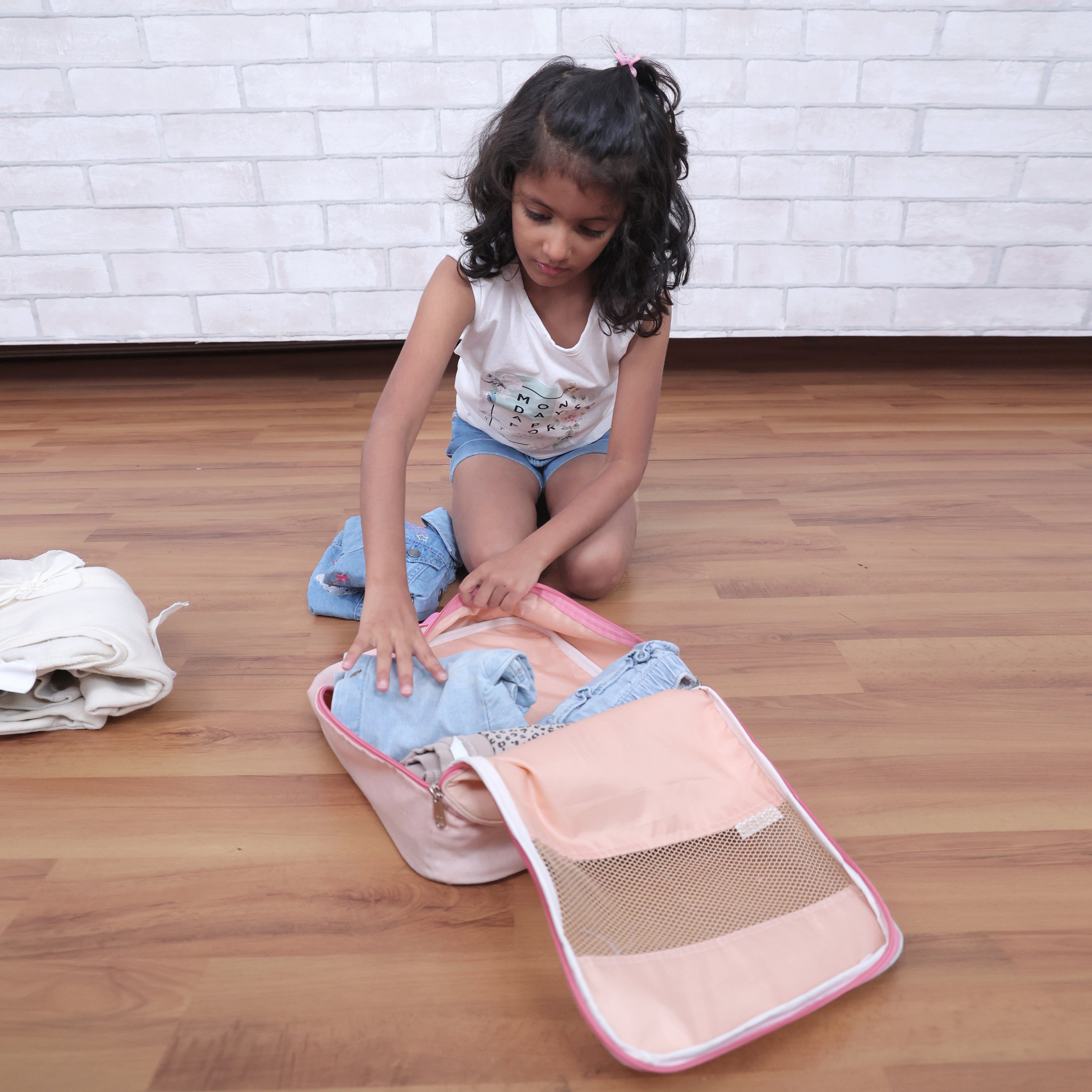 Ooh la Llama Organizer Bag