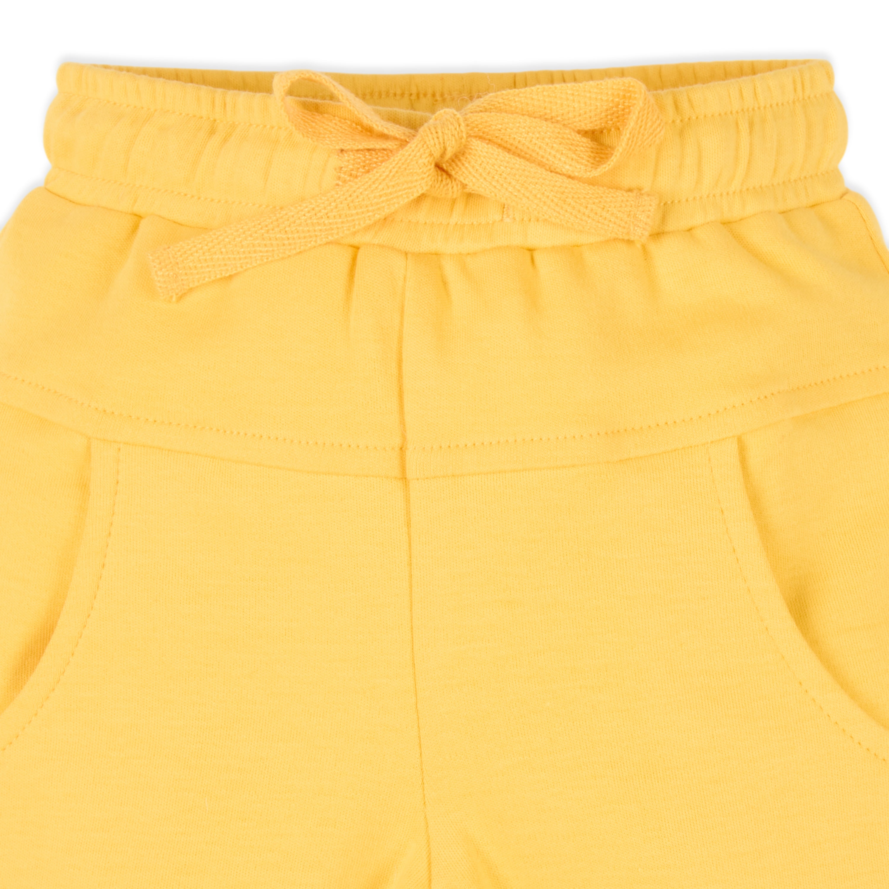 Drop Shoulder Barnyard Print Tee With Relaxed Fit Joggers - White & Yellow