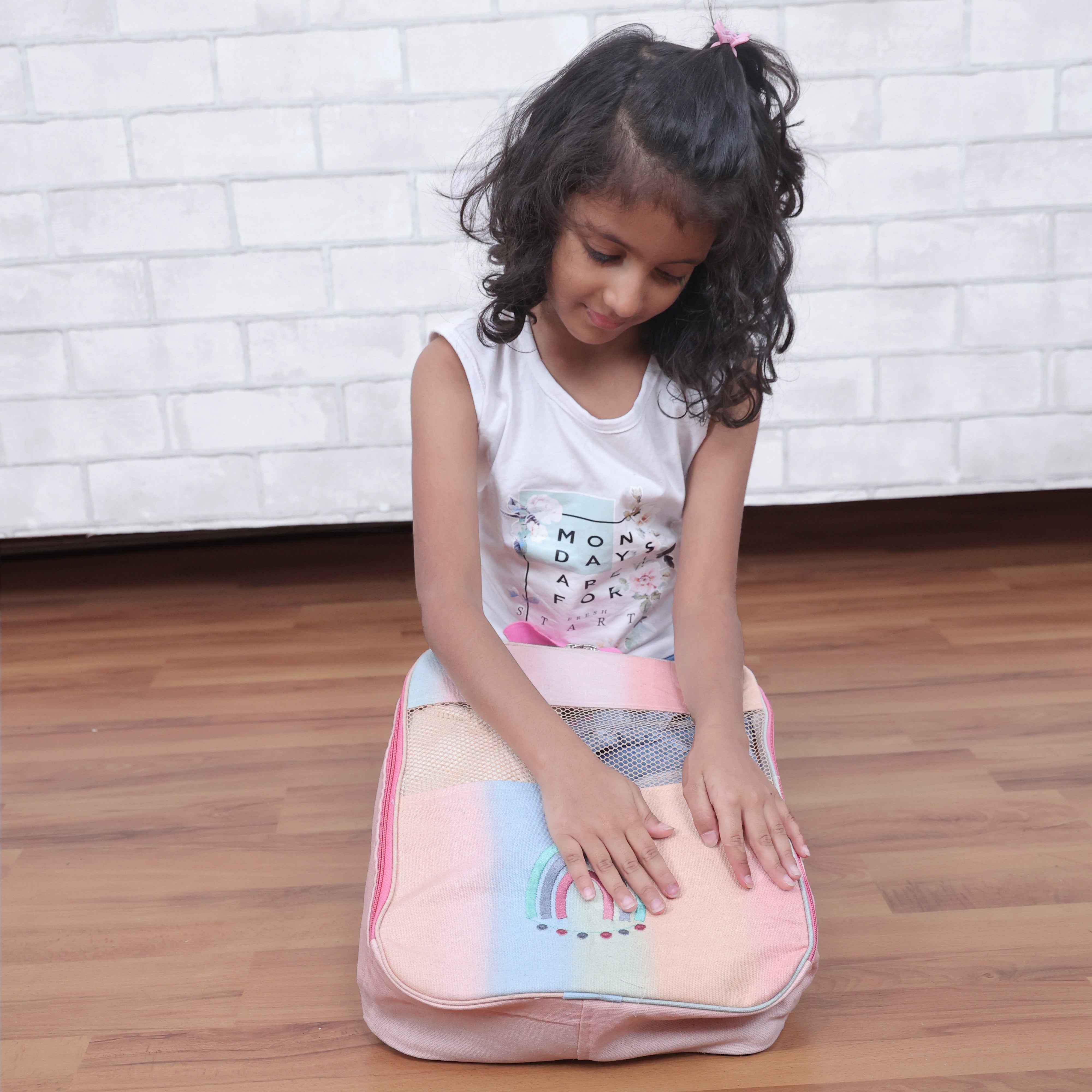 Ooh la Llama Organizer Bag