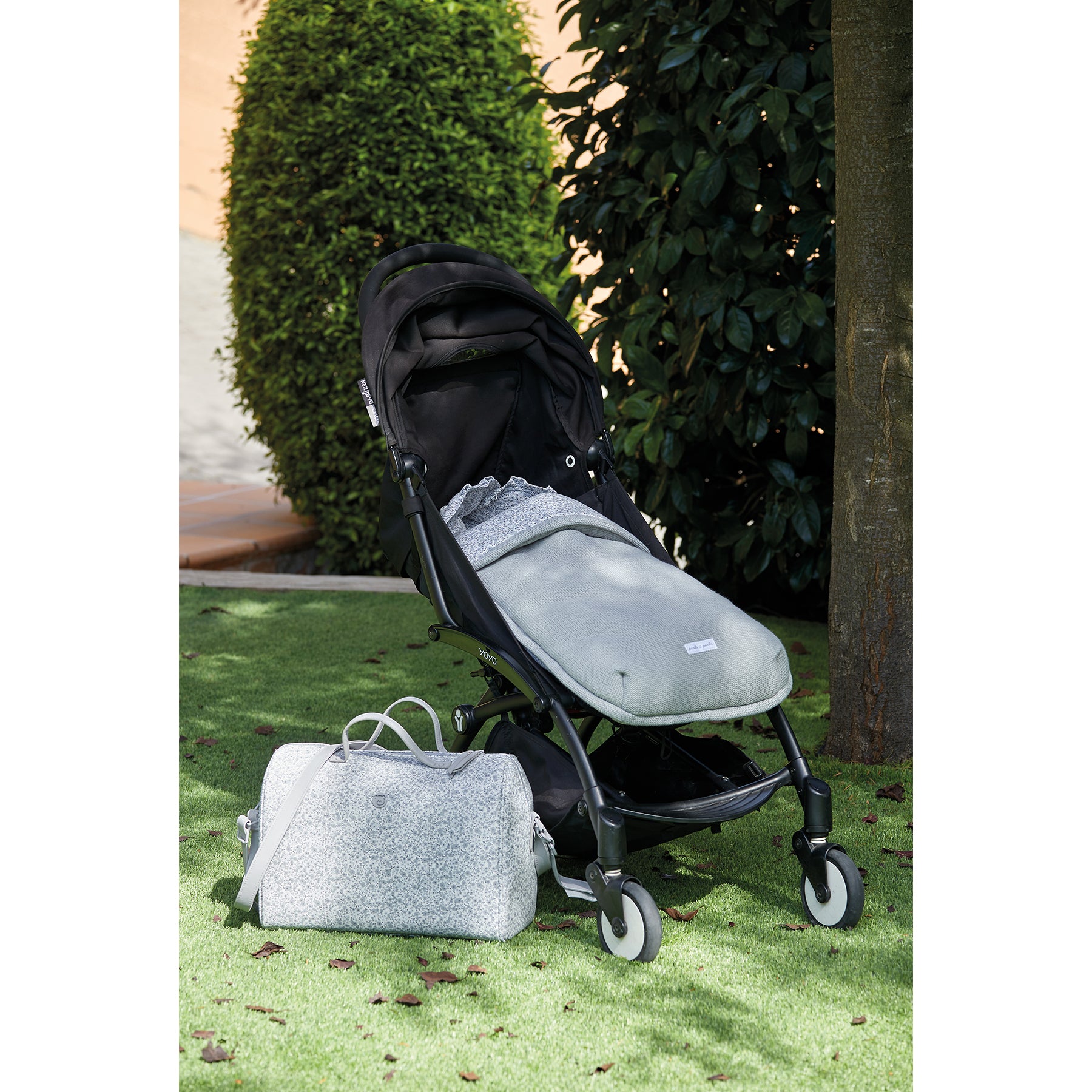 Pasito a Pasito Flower Mellow Grey Diaper Changing Bag