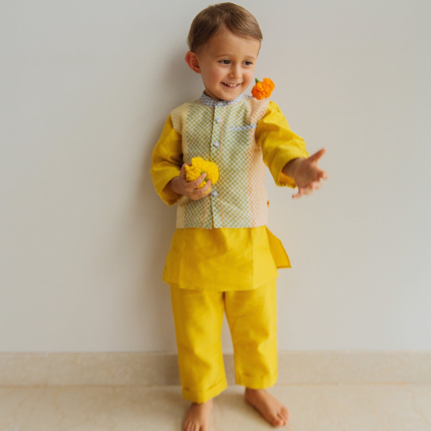 Chanderi Kurta Pyjama & Bandi Set