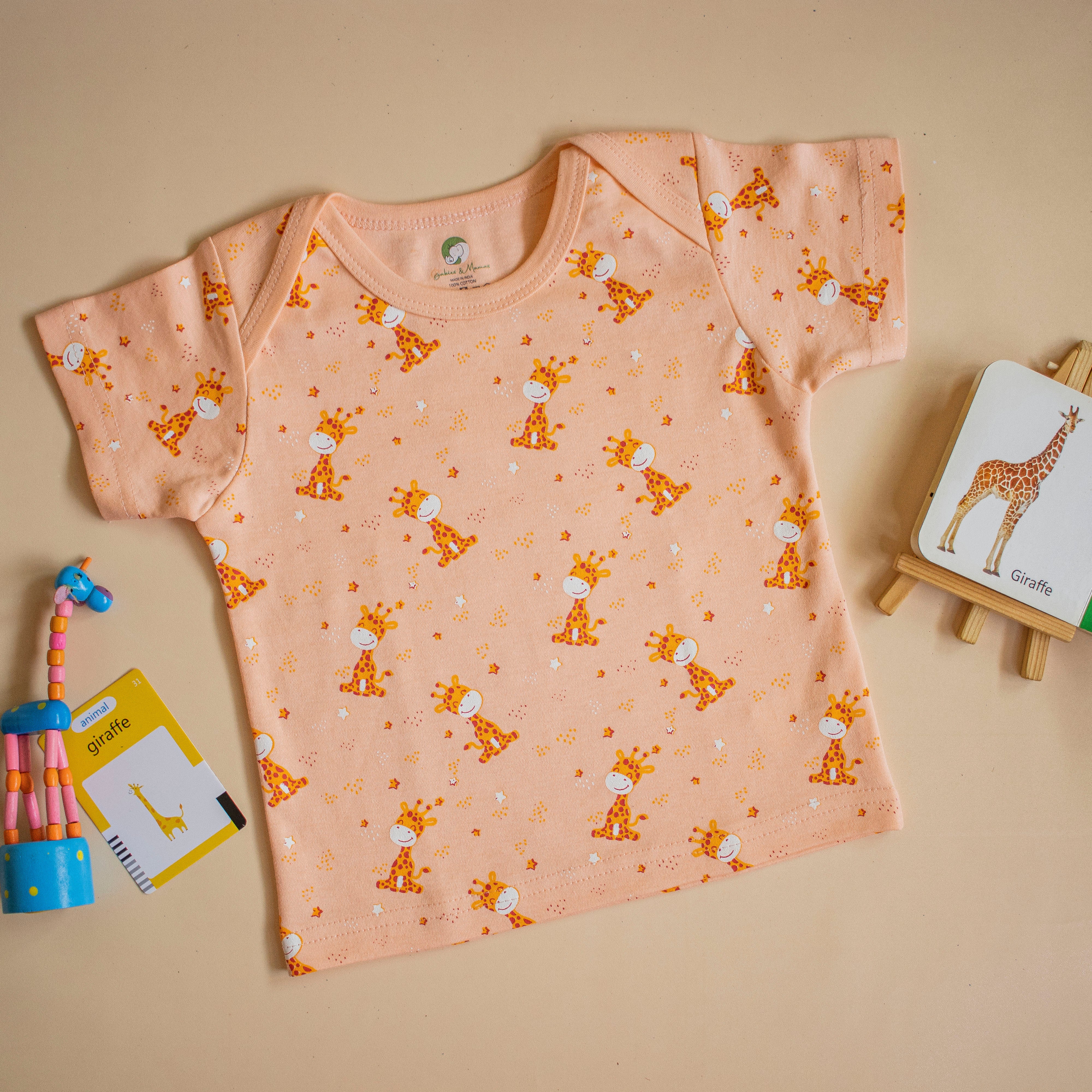 Giraffe T-Shirt With Shorts
