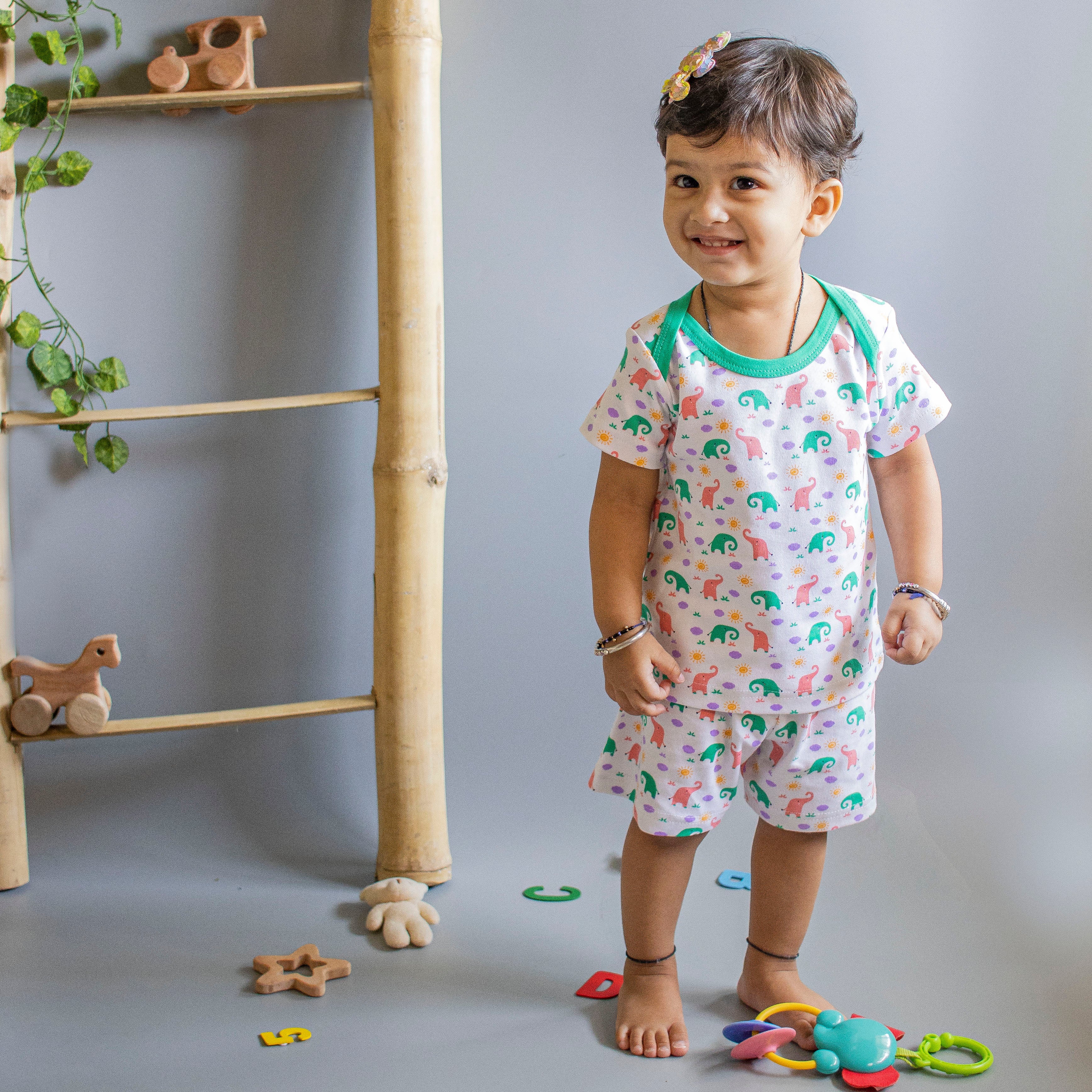 Elephant T-Shirt With Shorts