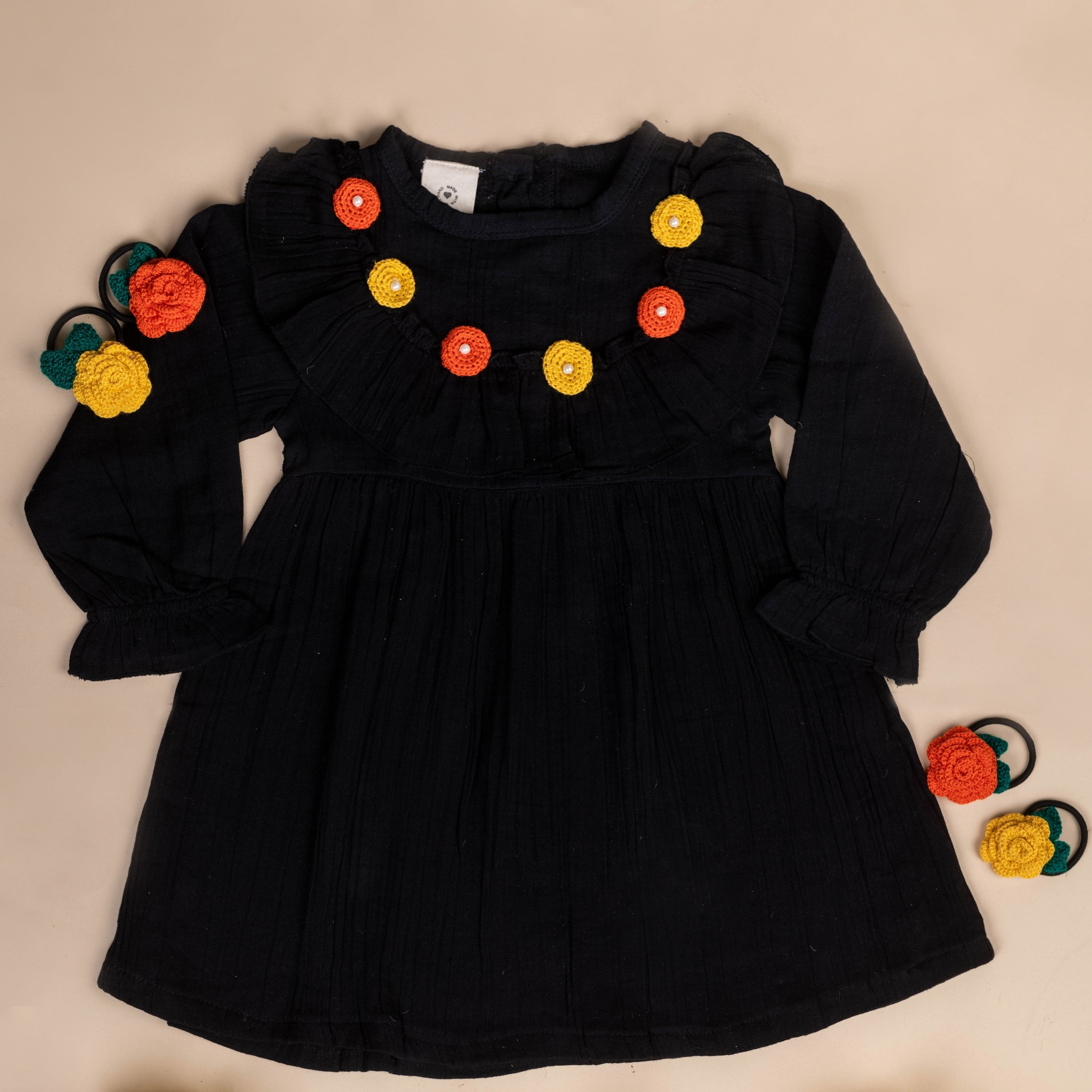 Organic Cotton Muslin Black Dress & Rose Rubberband-Gift Set