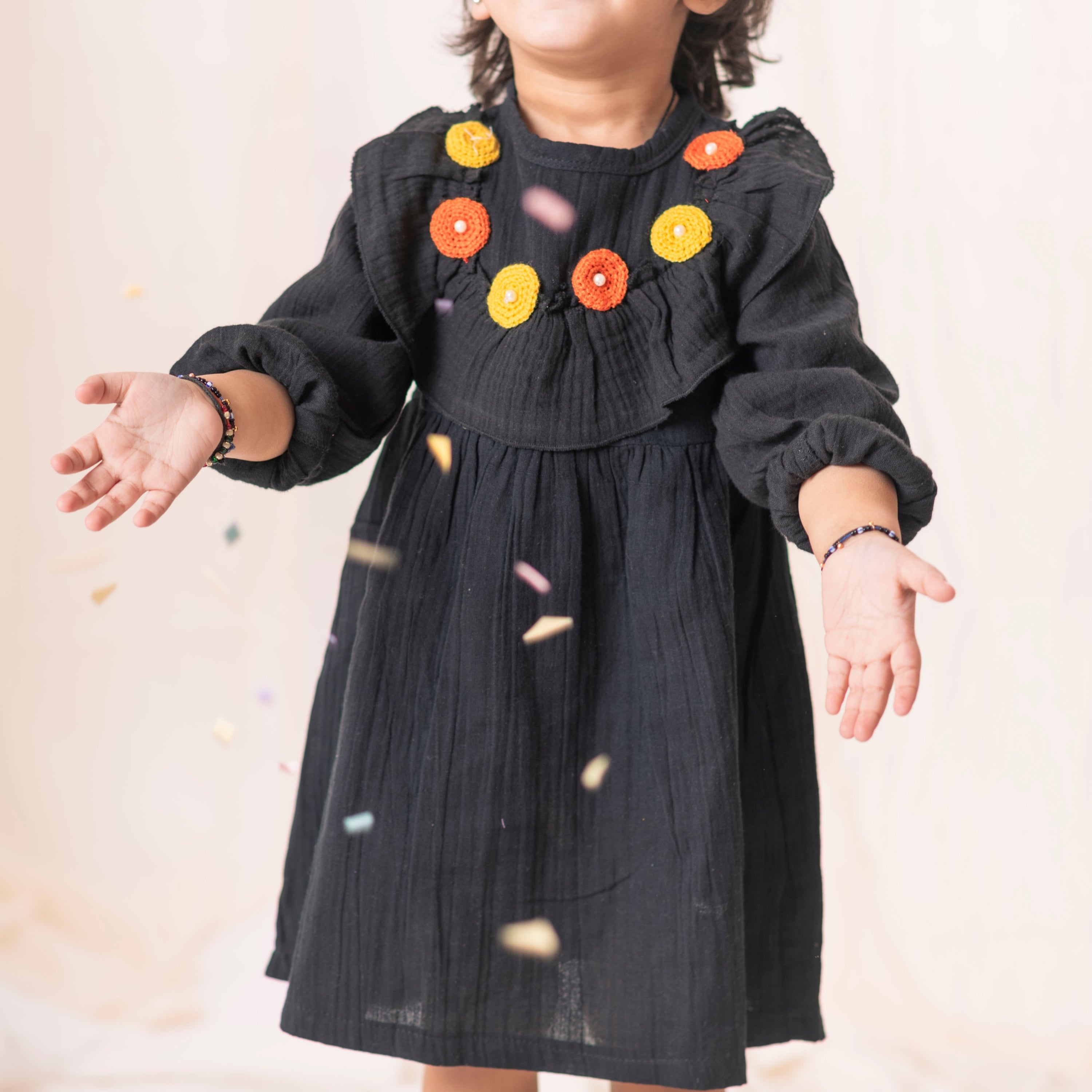 Organic Cotton Muslin Black Dress & Rose Rubberband-Gift Set