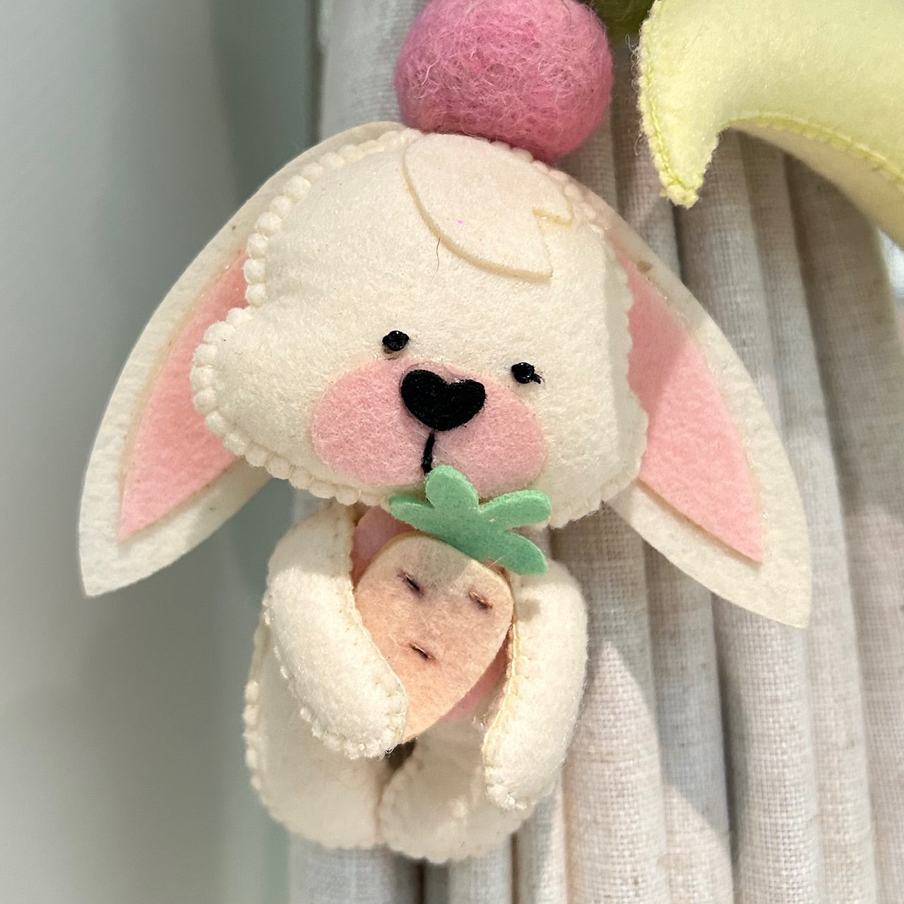 Curtain Tie