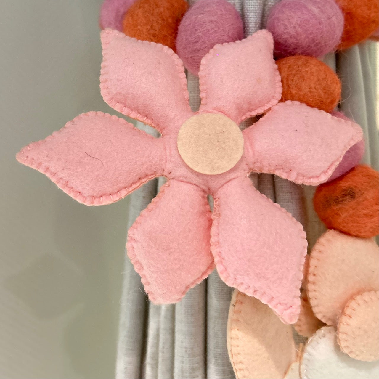 Curtain Tie