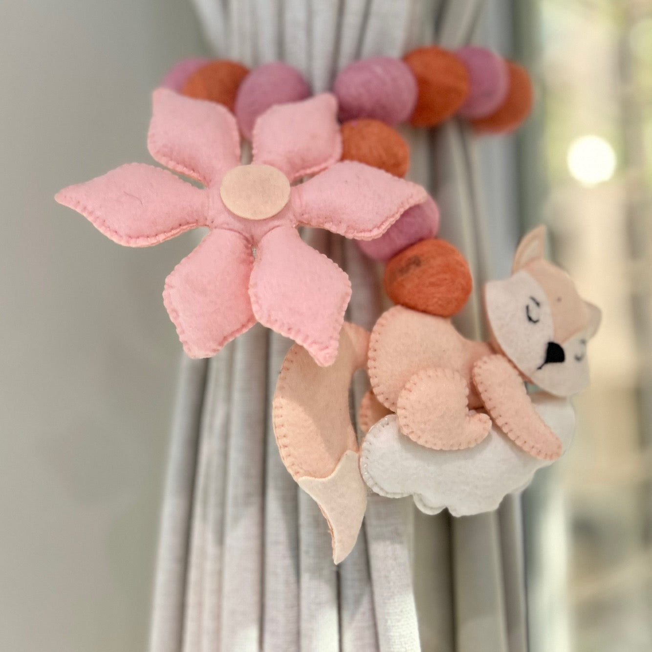 Curtain Tie