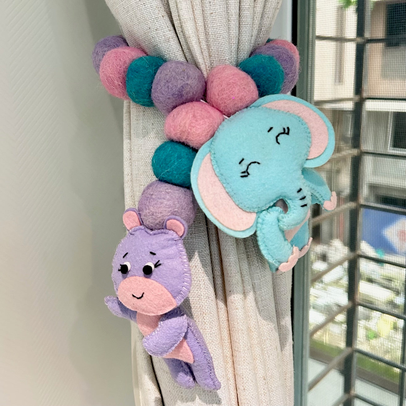 Curtain Tie