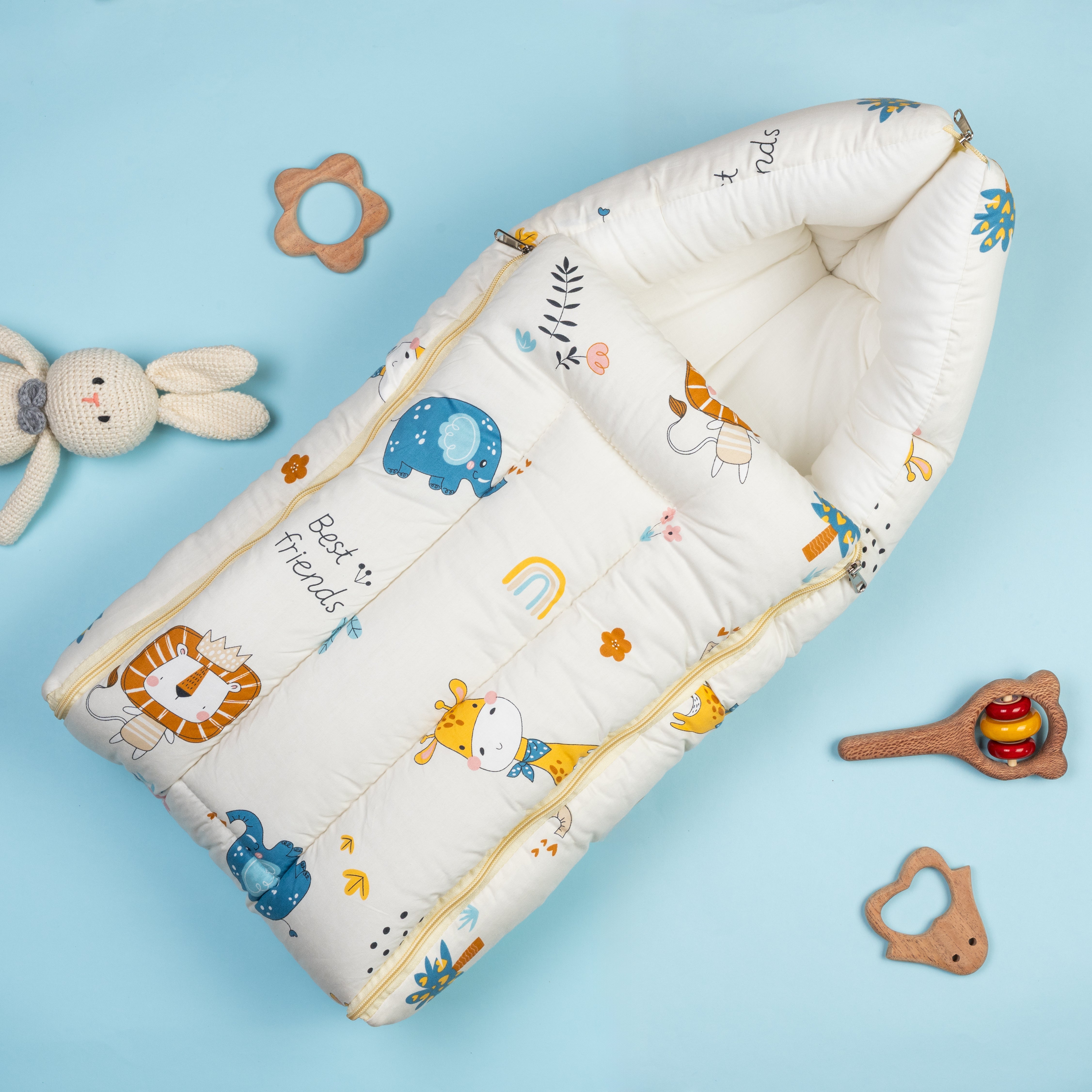 Little Animals Carry Nest