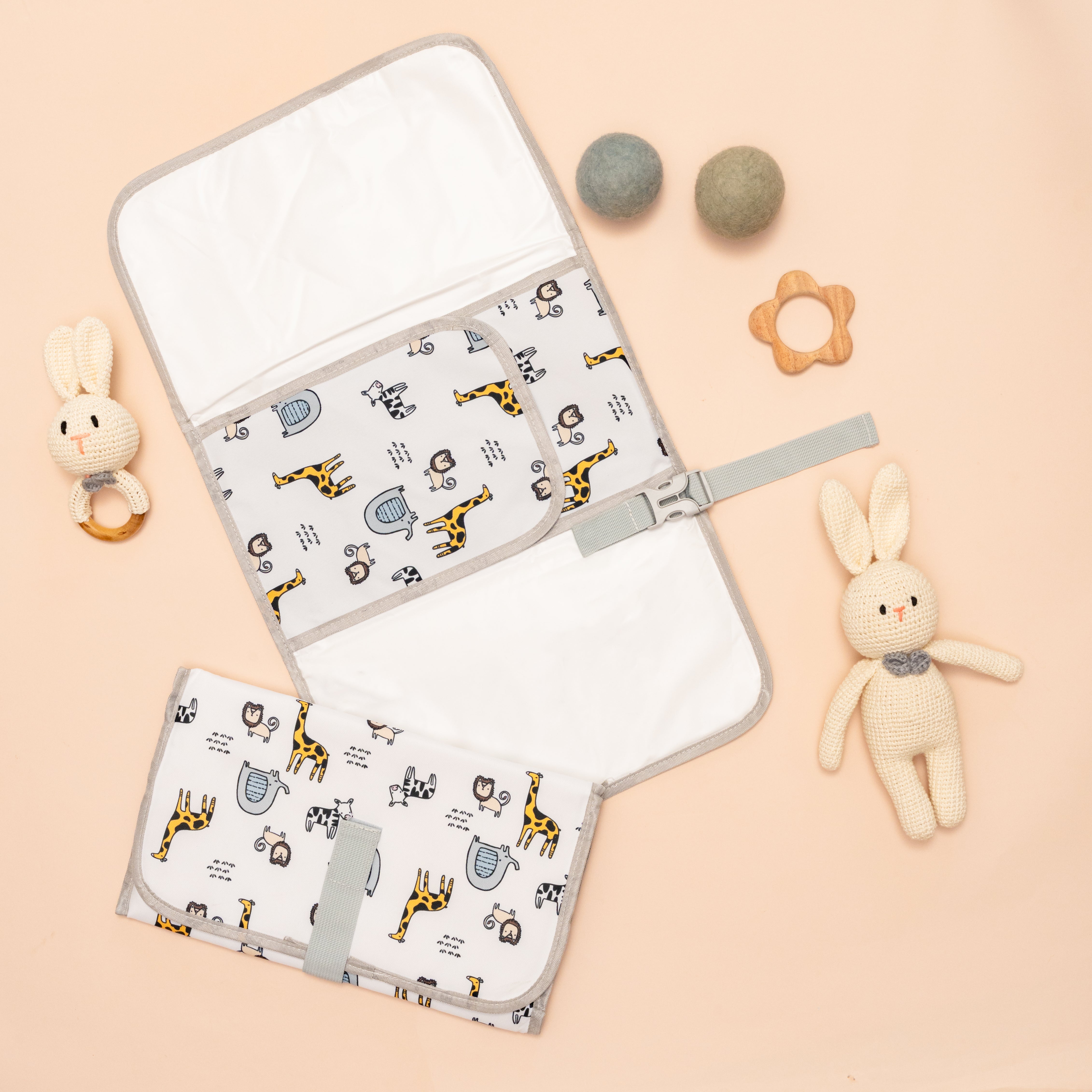 Tiny Tails Foldable Changing Mat