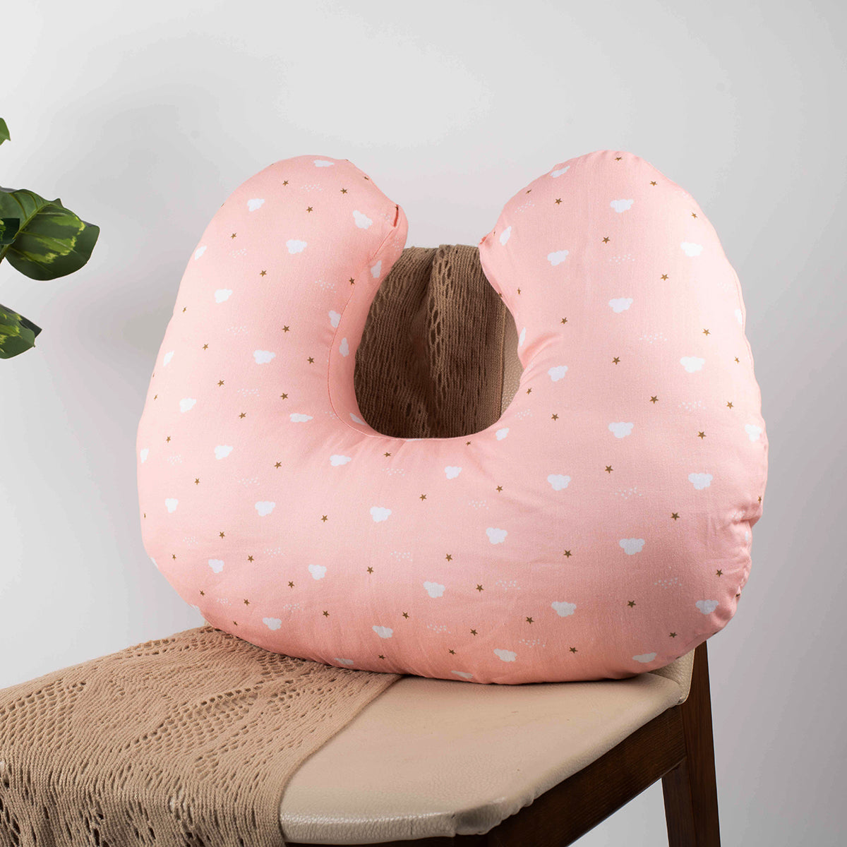 Tiny Snooze Feeding Pillow- Pink Clouds