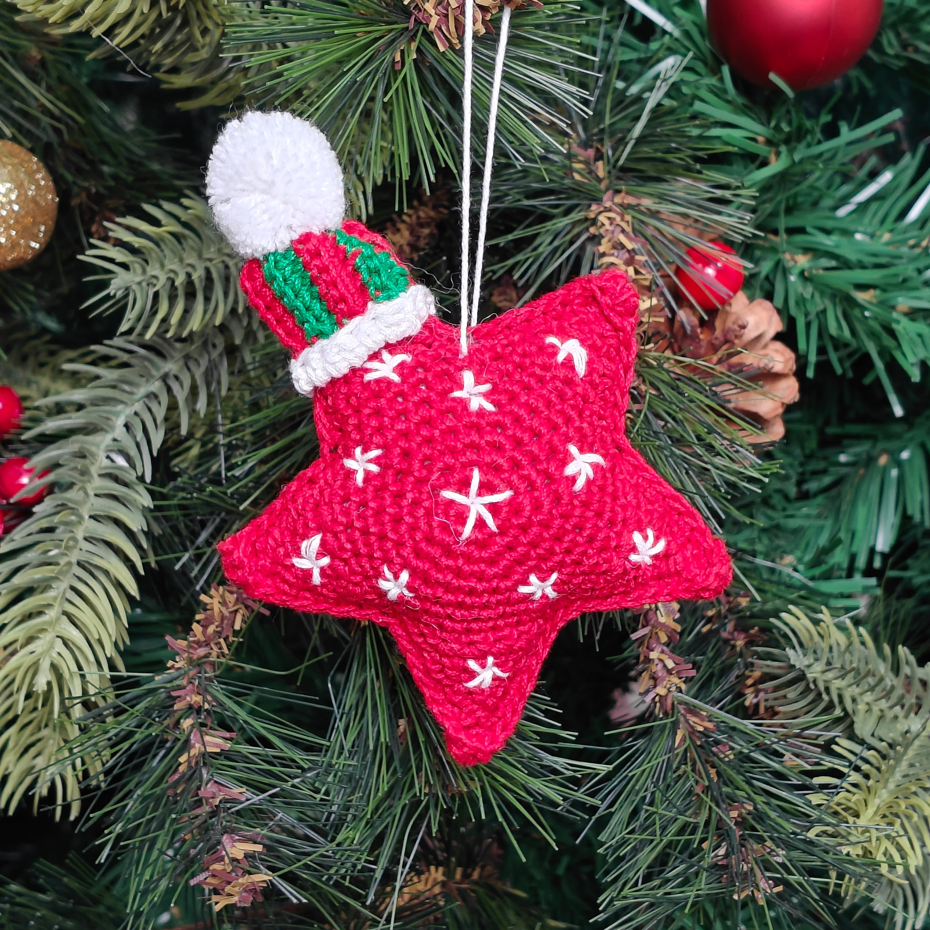 Jolly Knit Star Ornament