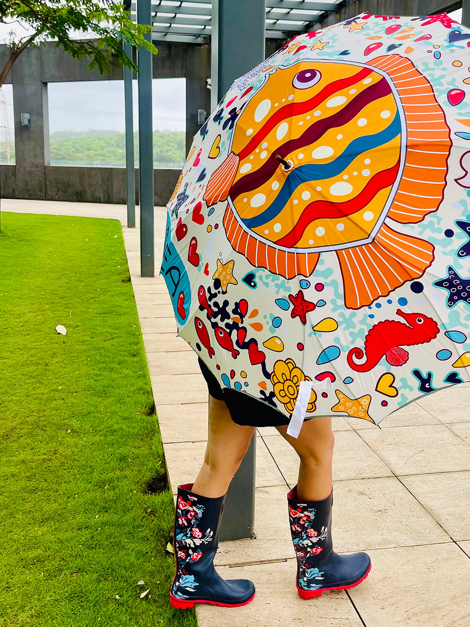 Little Surprise Box, Fishy Island Theme Rain & All Season Umbrella for Teens And Adults