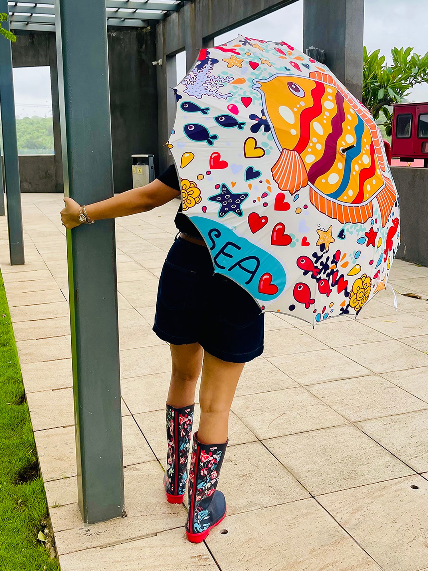 Little Surprise Box, Fishy Island Theme Rain & All Season Umbrella for Teens And Adults