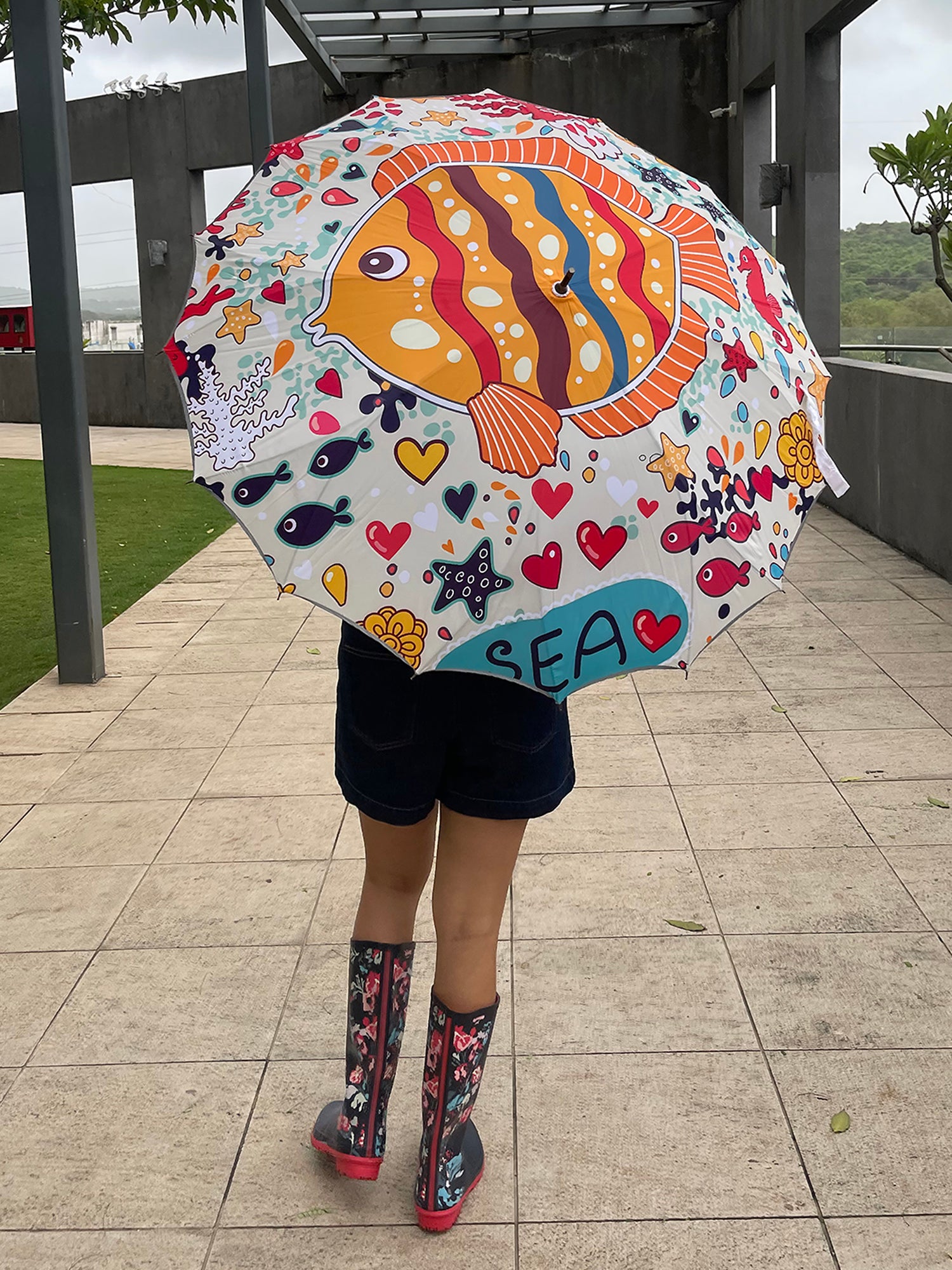 Little Surprise Box, Fishy Island Theme Rain & All Season Umbrella for Teens And Adults