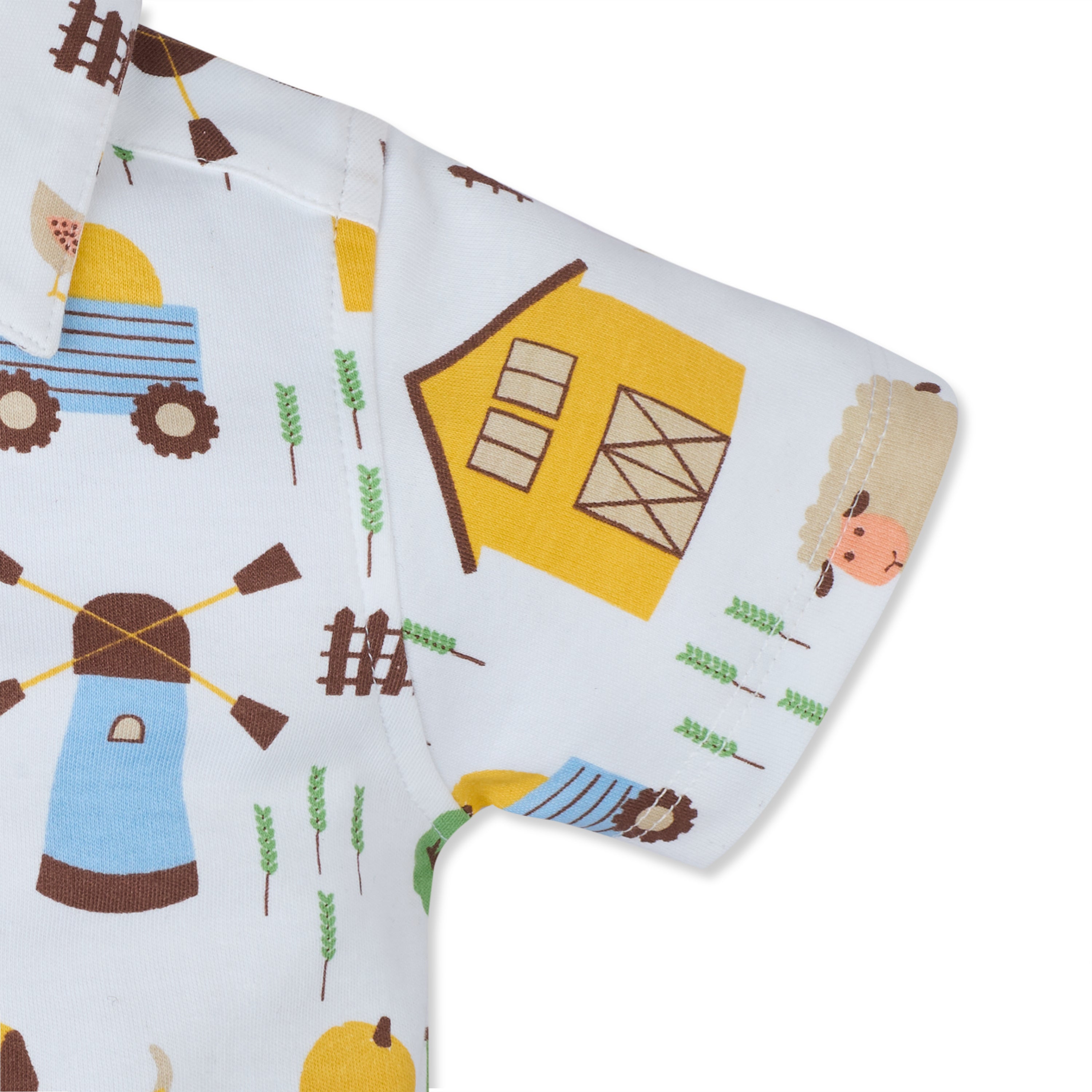 Short Sleeves Front Open Interlock Shirt In Barnyard Print - White