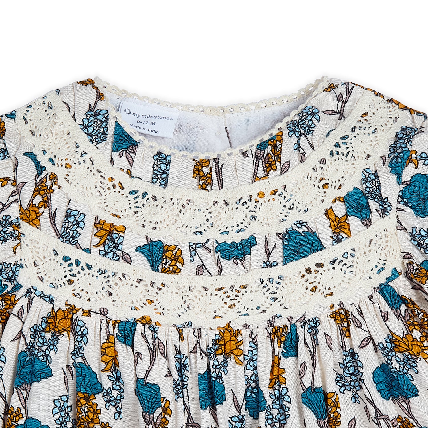 Short Sleeves Willow Crochet Collar Top - Beige