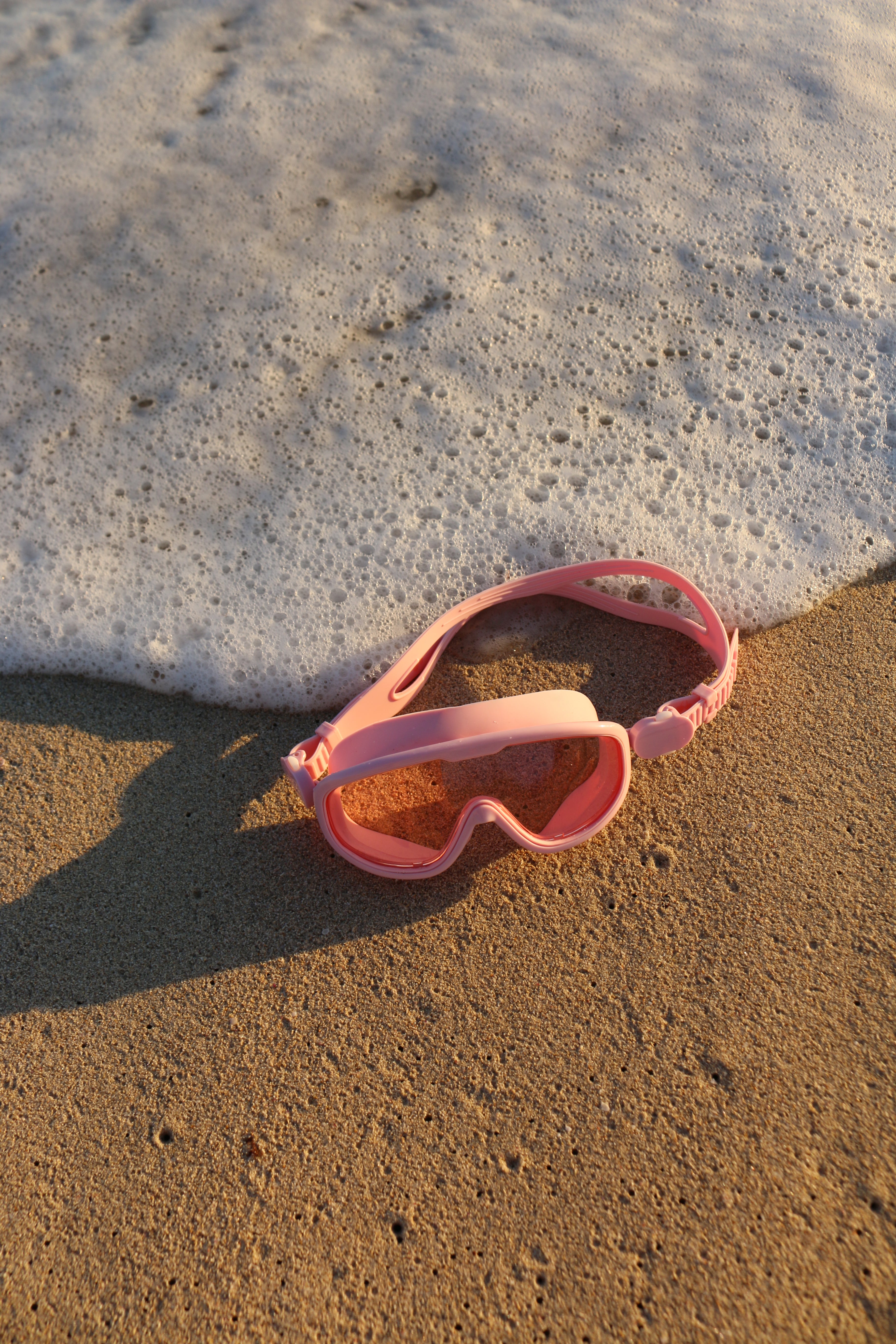 SUNNYLiFE Kids Swim Mask Cotton Candy Cherry