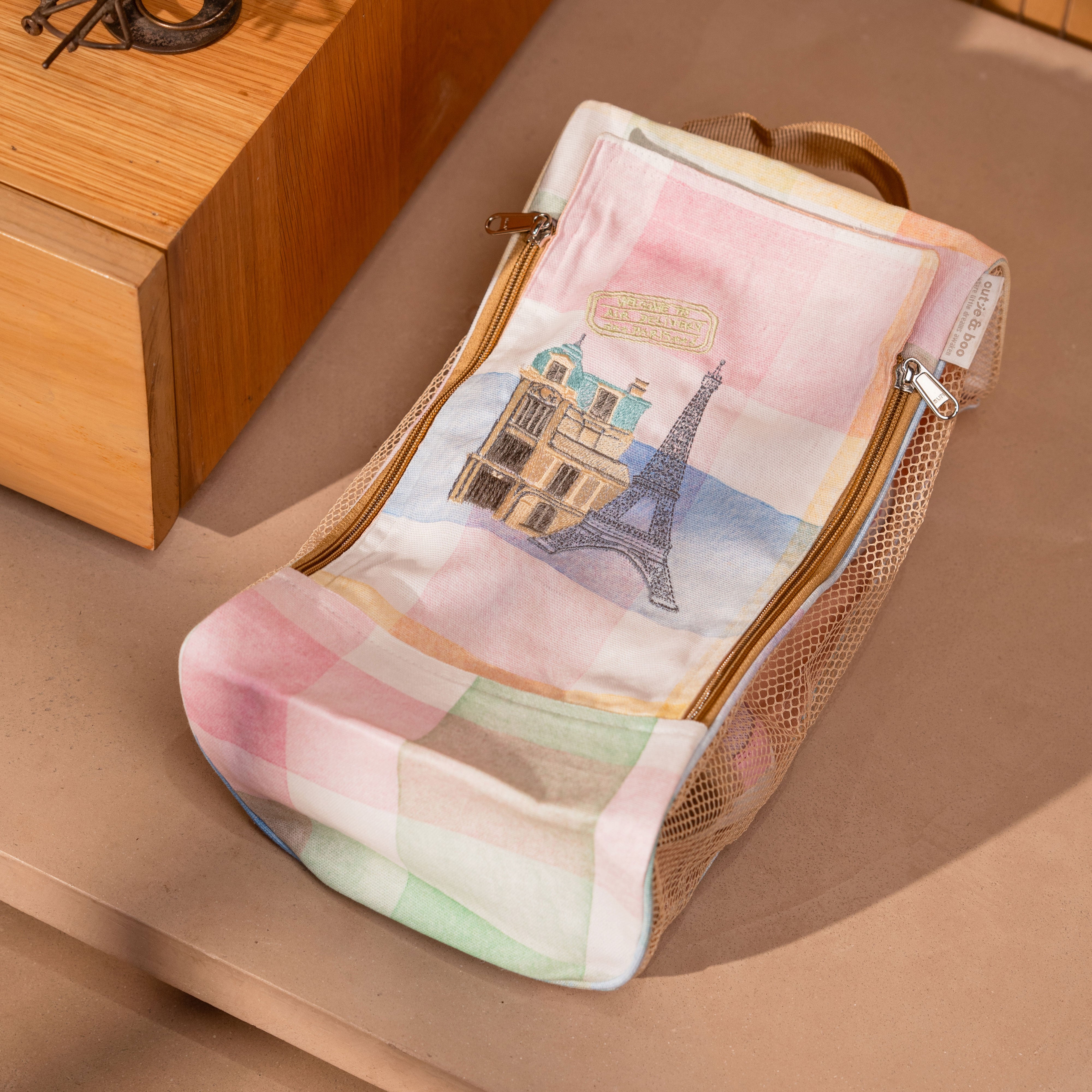 Passport To Wonderland Organizer Bag - Shoe Bag