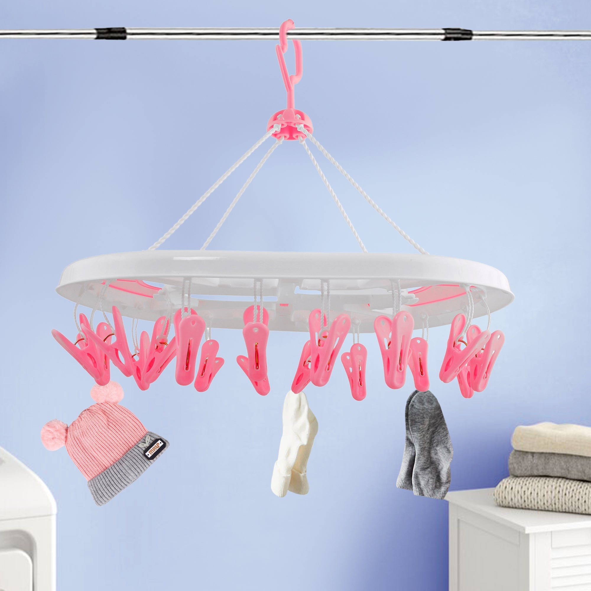 Pink Premium Oval Clip Hanger - Baby Moo