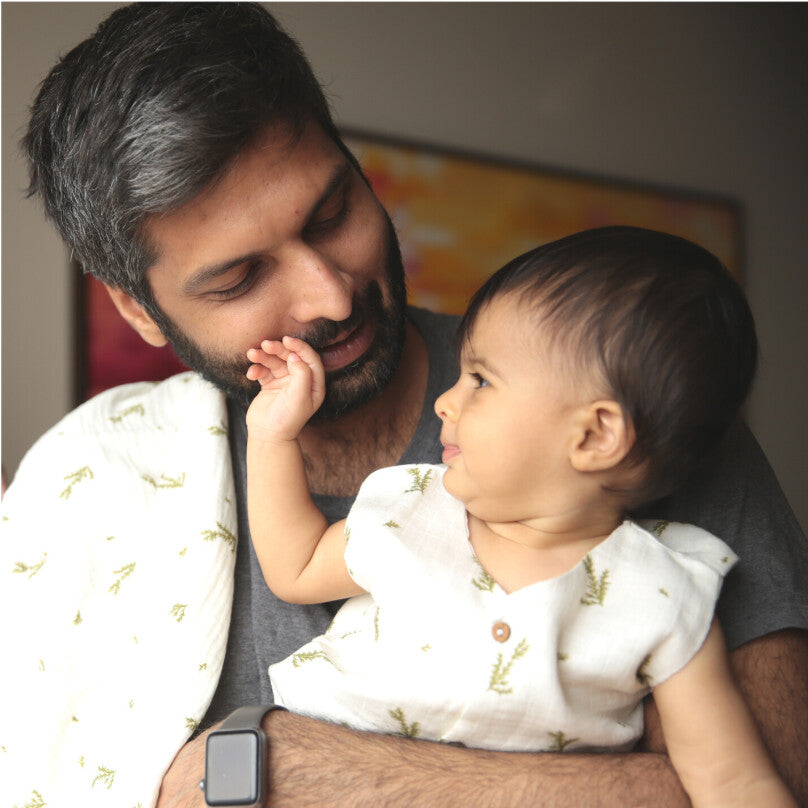 Dulaar Organic Muslin Vest & Shorts Set - Green Zen