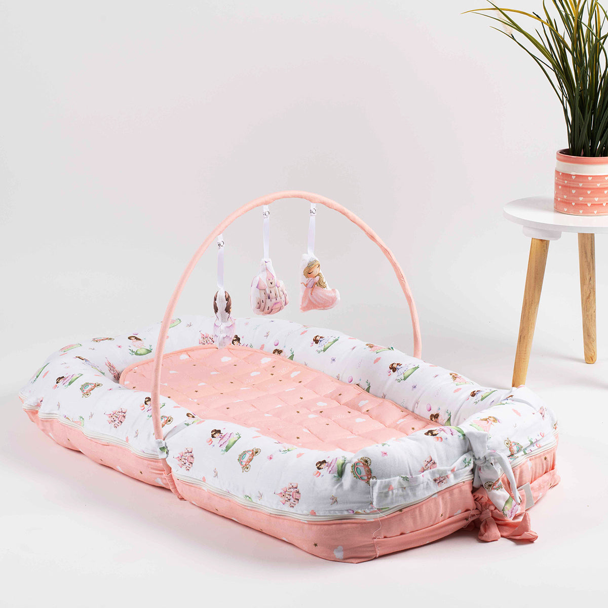 Tiny Snooze Reversible Baby Nest- Fairytale