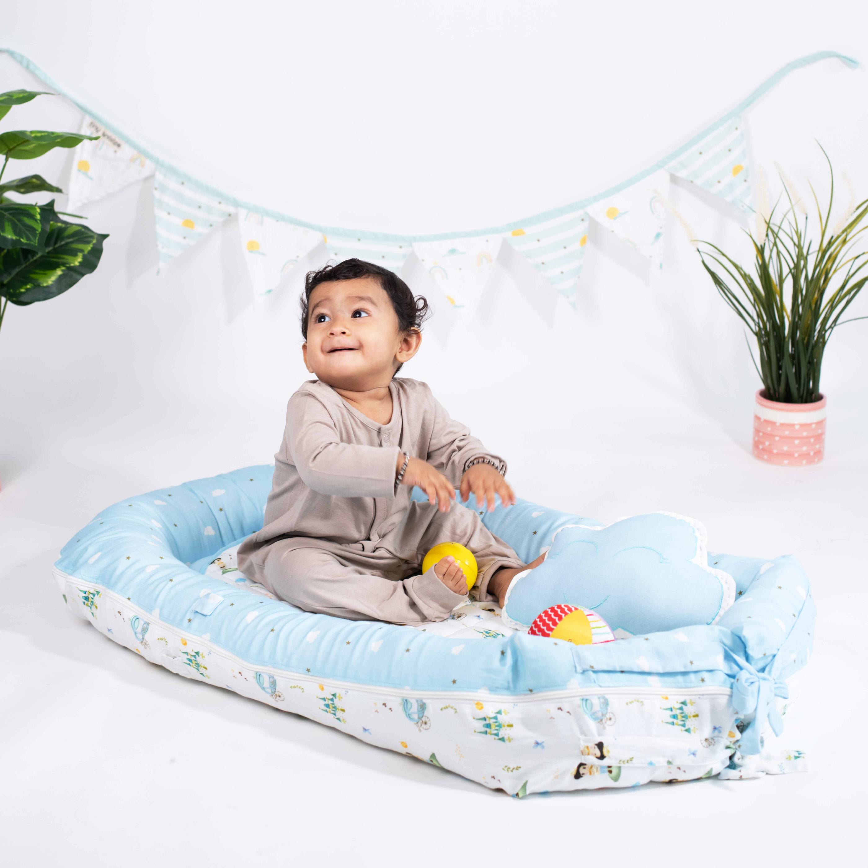 Tiny Snooze Reversible Baby Nest- The Little Prince