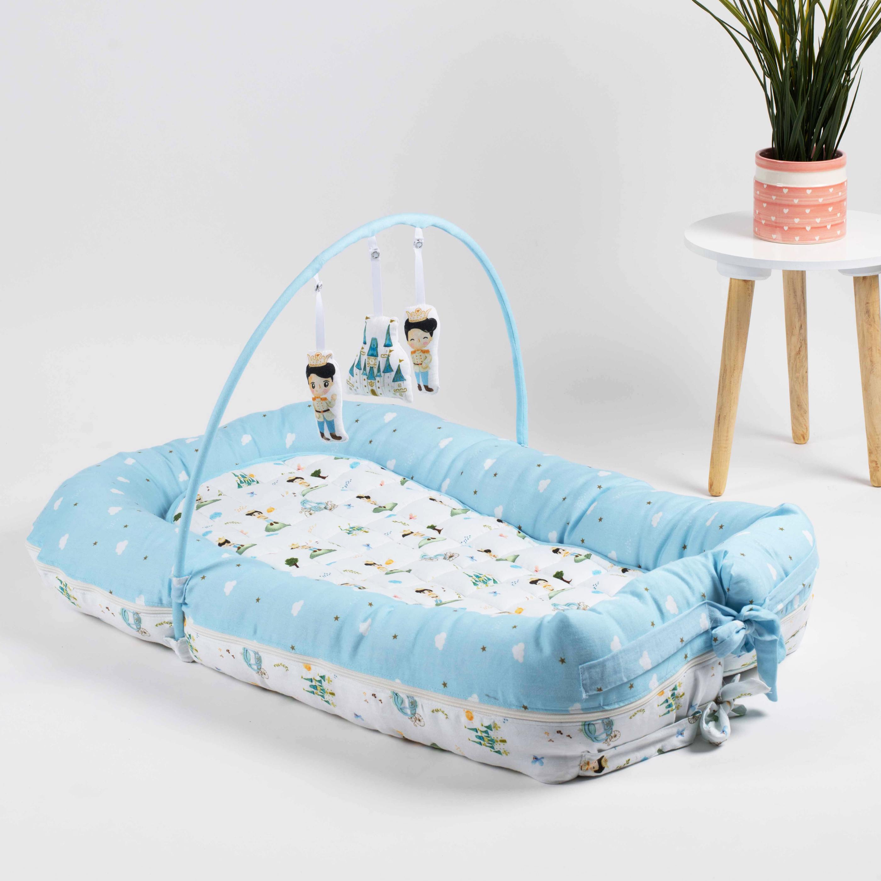 Tiny Snooze Reversible Baby Nest- The Little Prince
