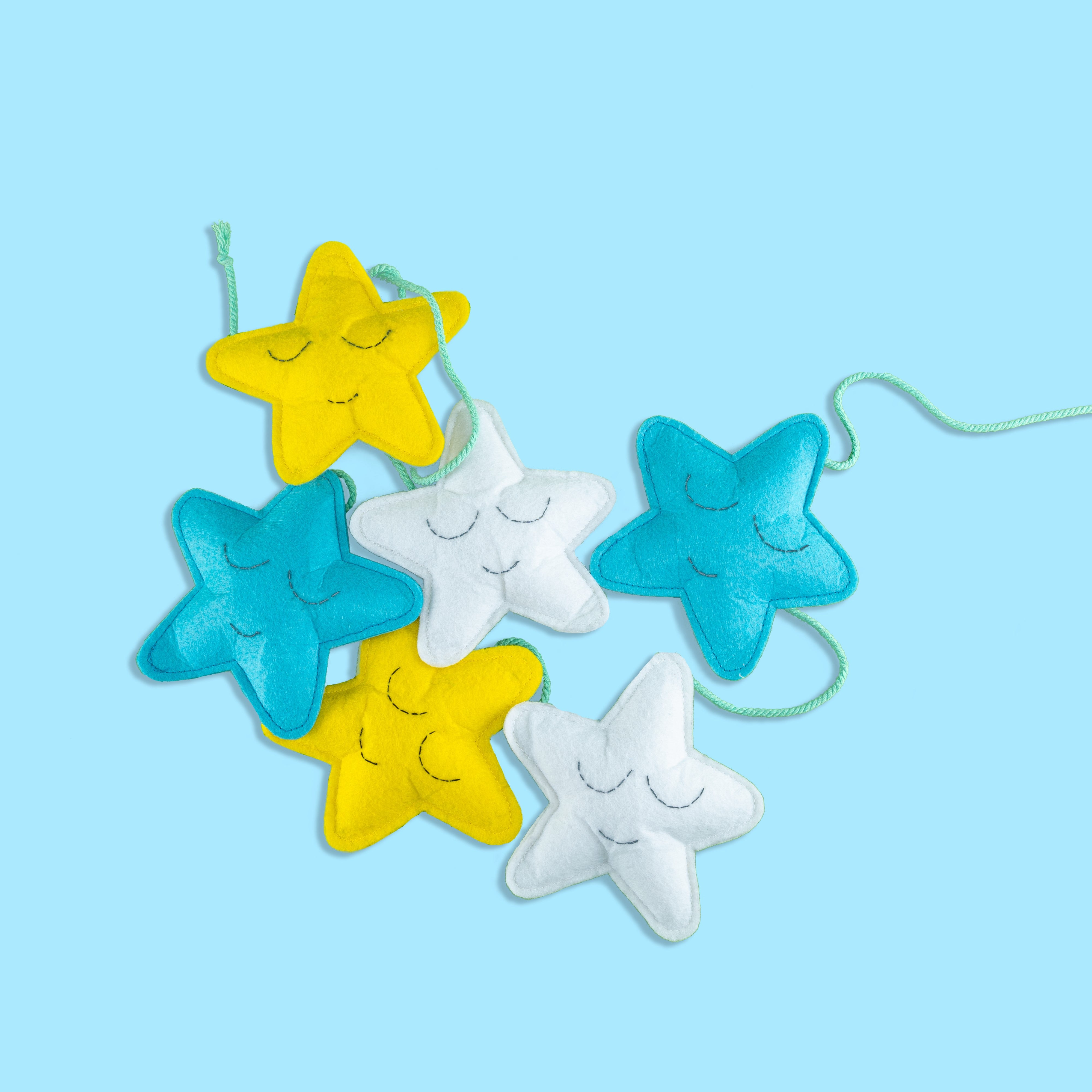 Tiny Snooze Star Garland – Blue