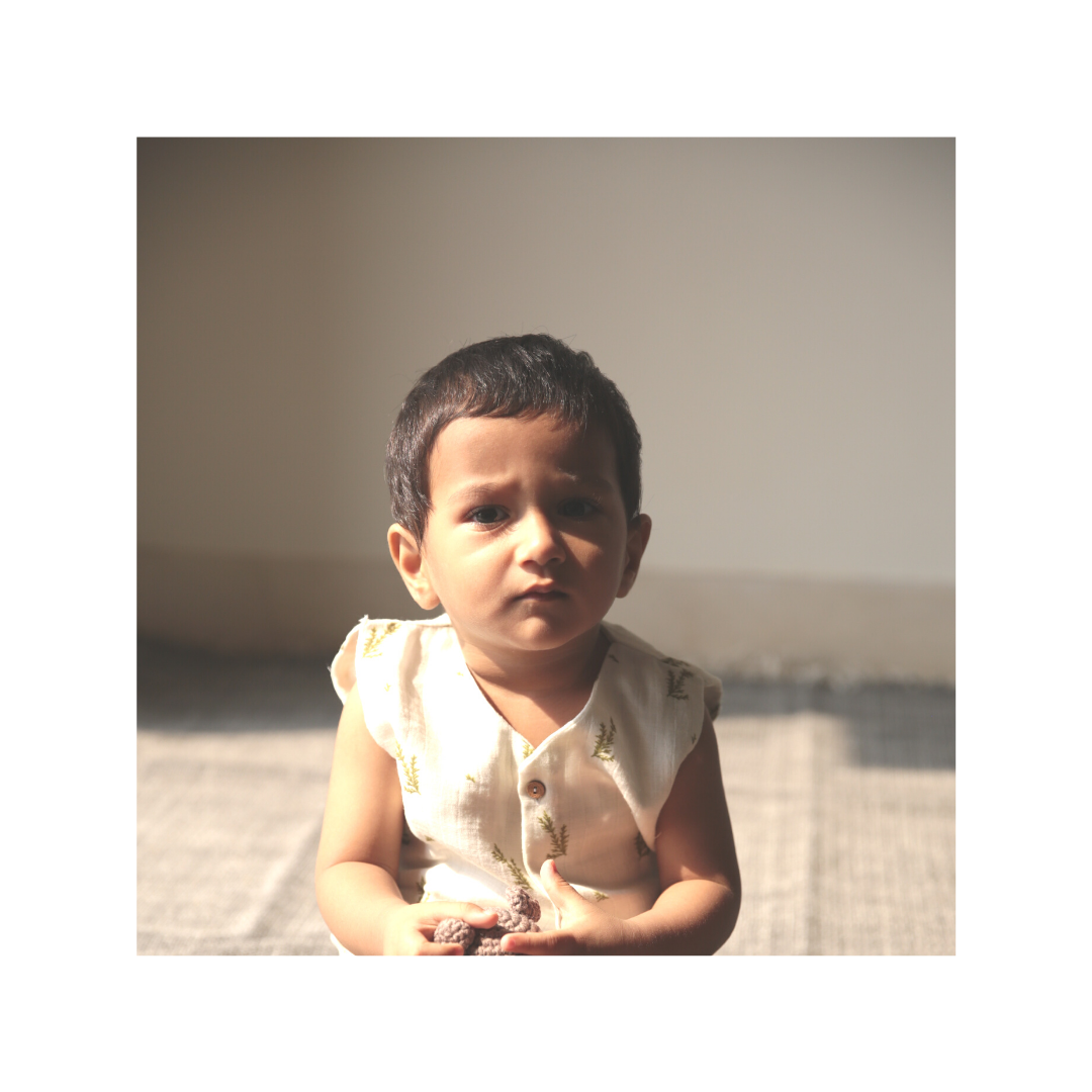Dulaar Organic Muslin Vest & Shorts Set (Set of 2) - The Sparrow and Flower + Just Lion Around