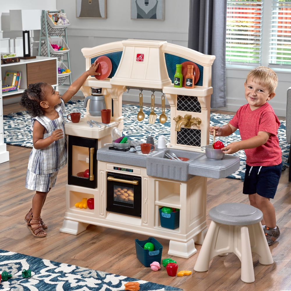 Step2 Classic Chic Kitchen