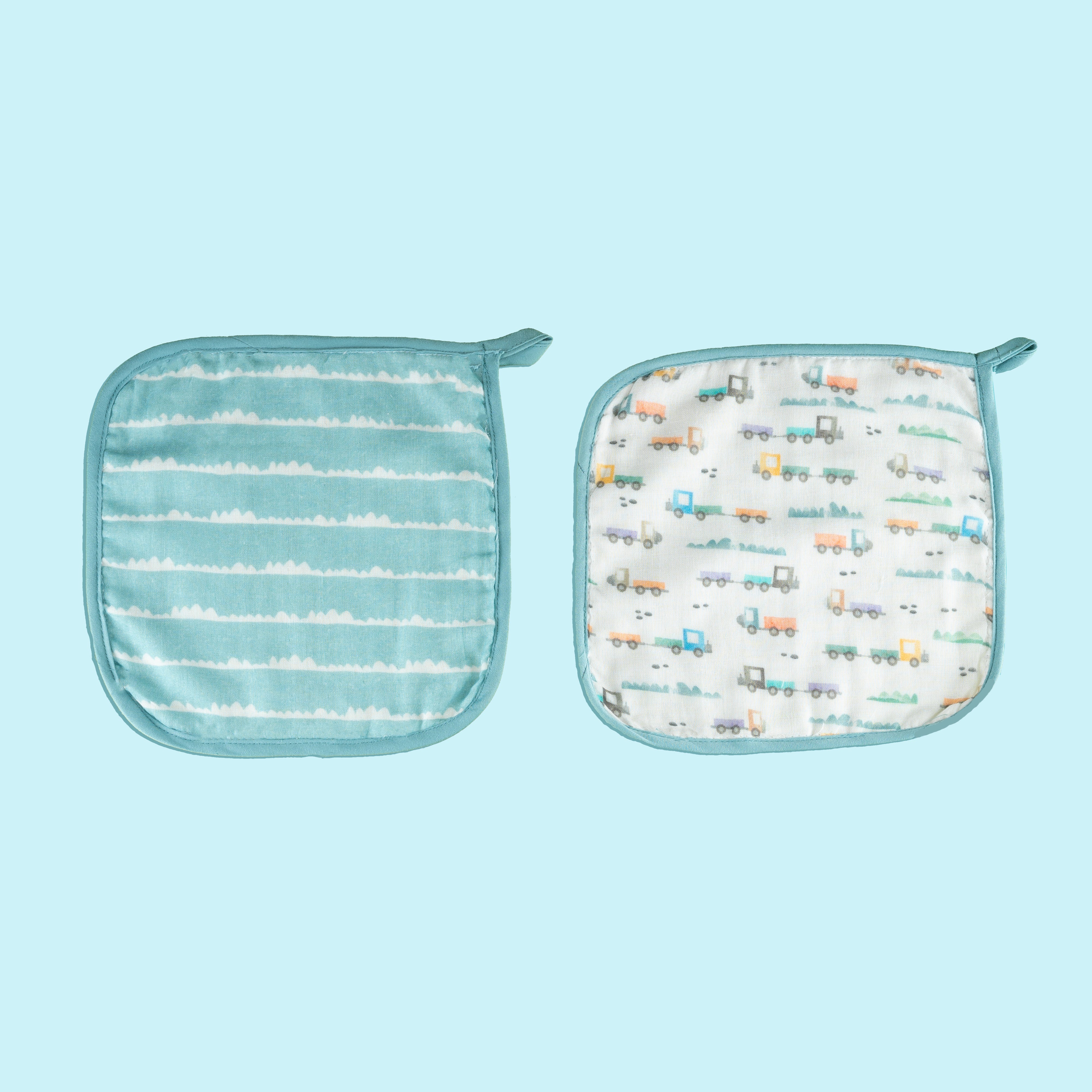 Tiny Snooze Newborn Essentials Gift Set- Traffic Jam