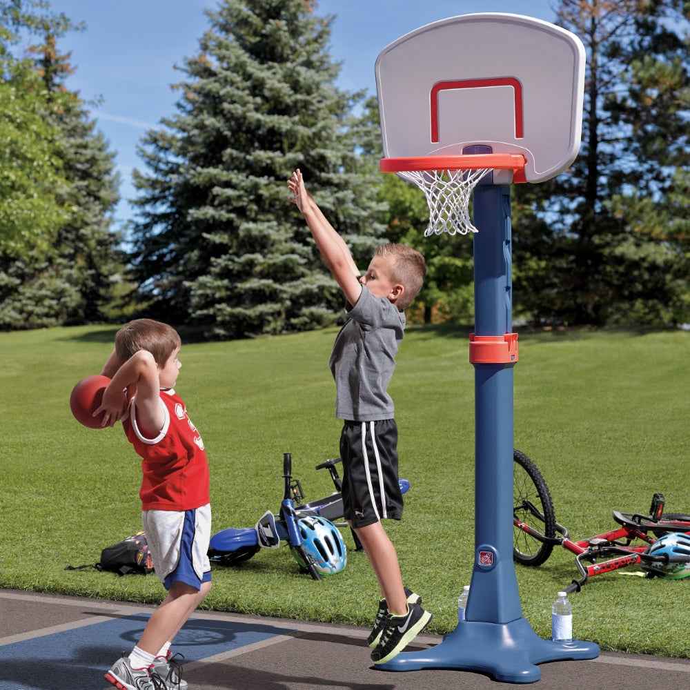 Step2 Shootin’ Hoops Pro Basketball Set