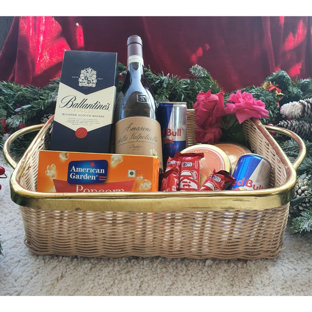 The Golden Brimmed Basket